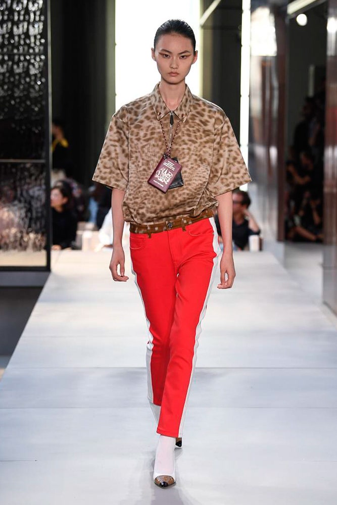 Burberry S/S 19 Menswear Look 586