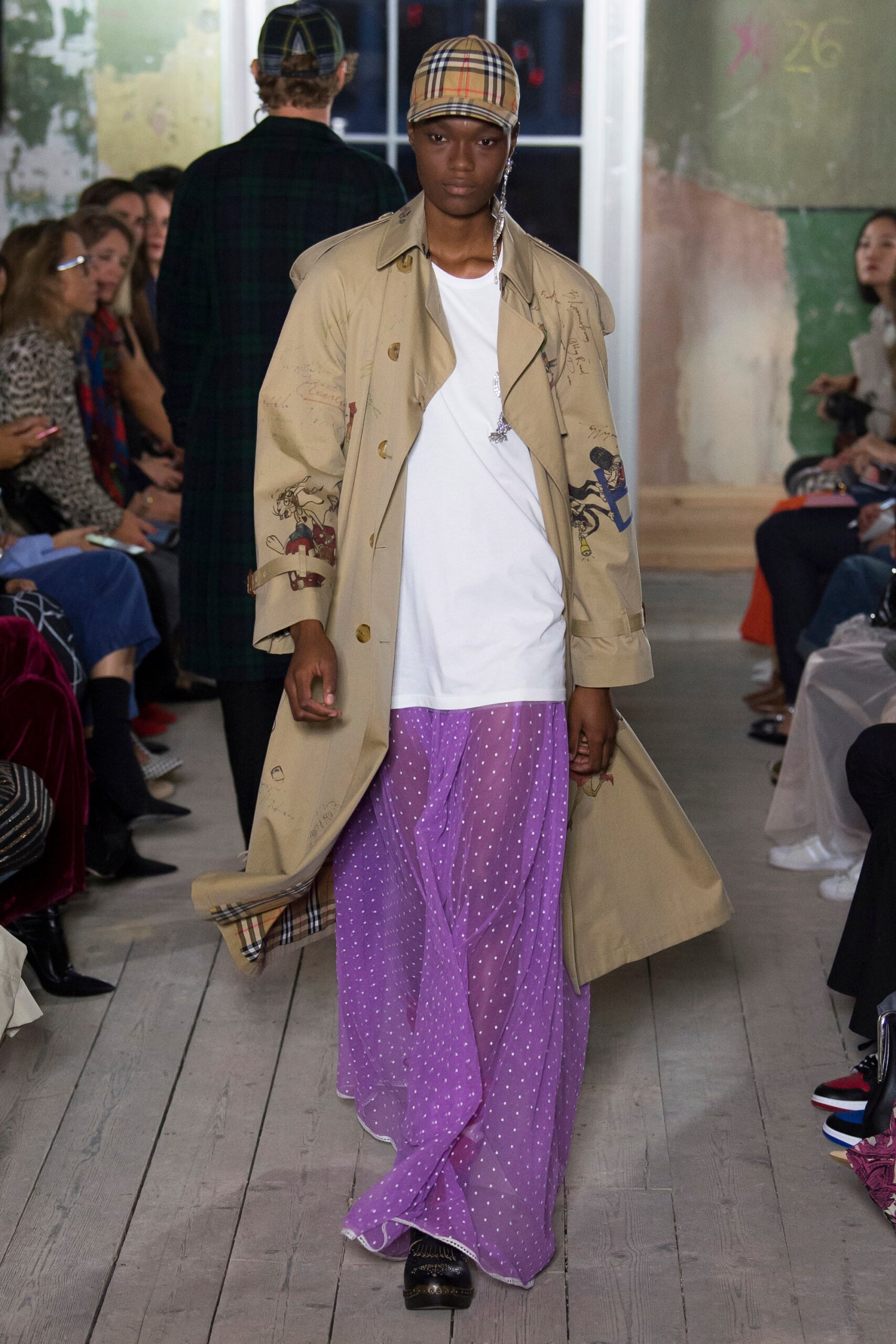 Burberry F/W 17 Look 662