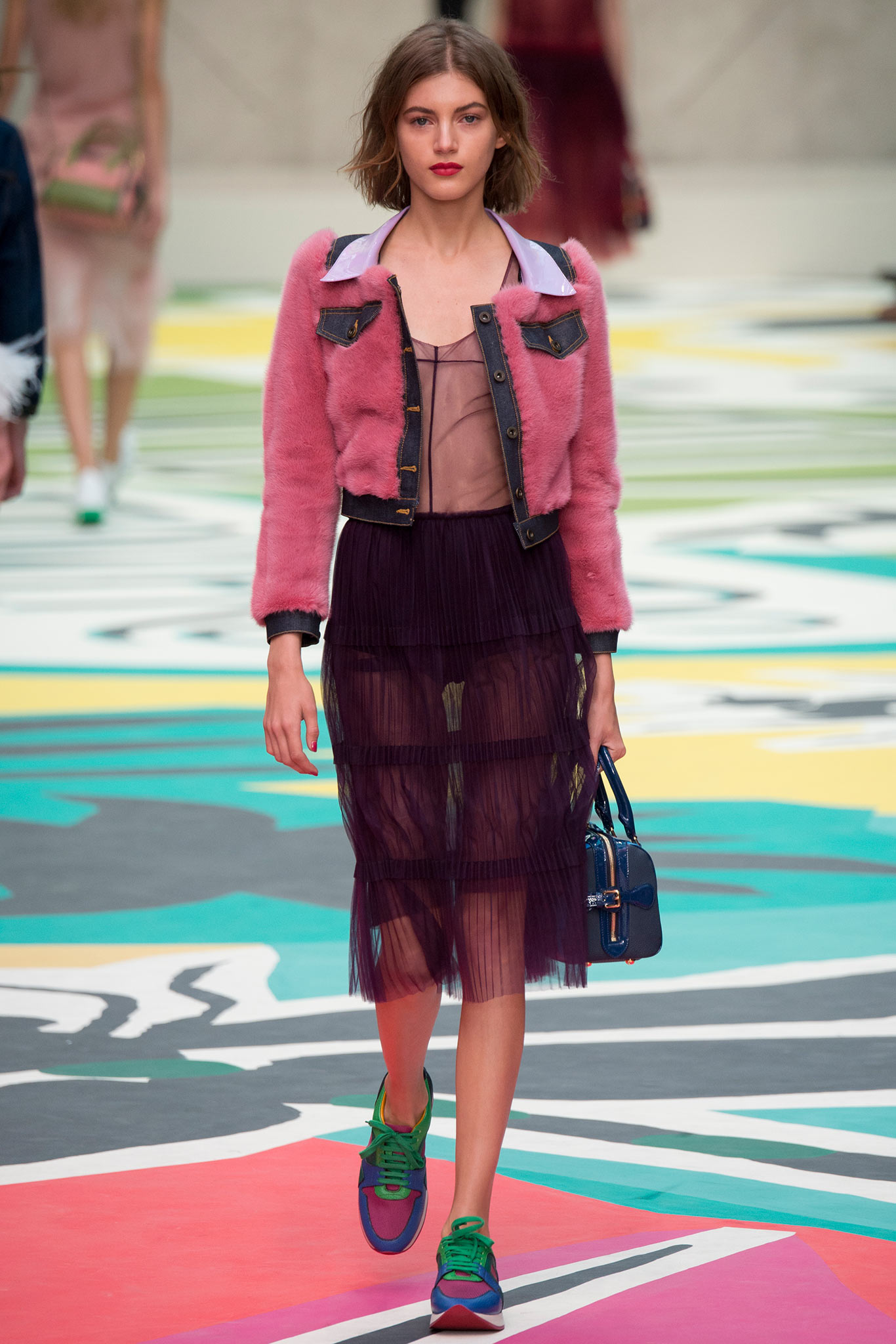 Burberry S/S 15 Look 49