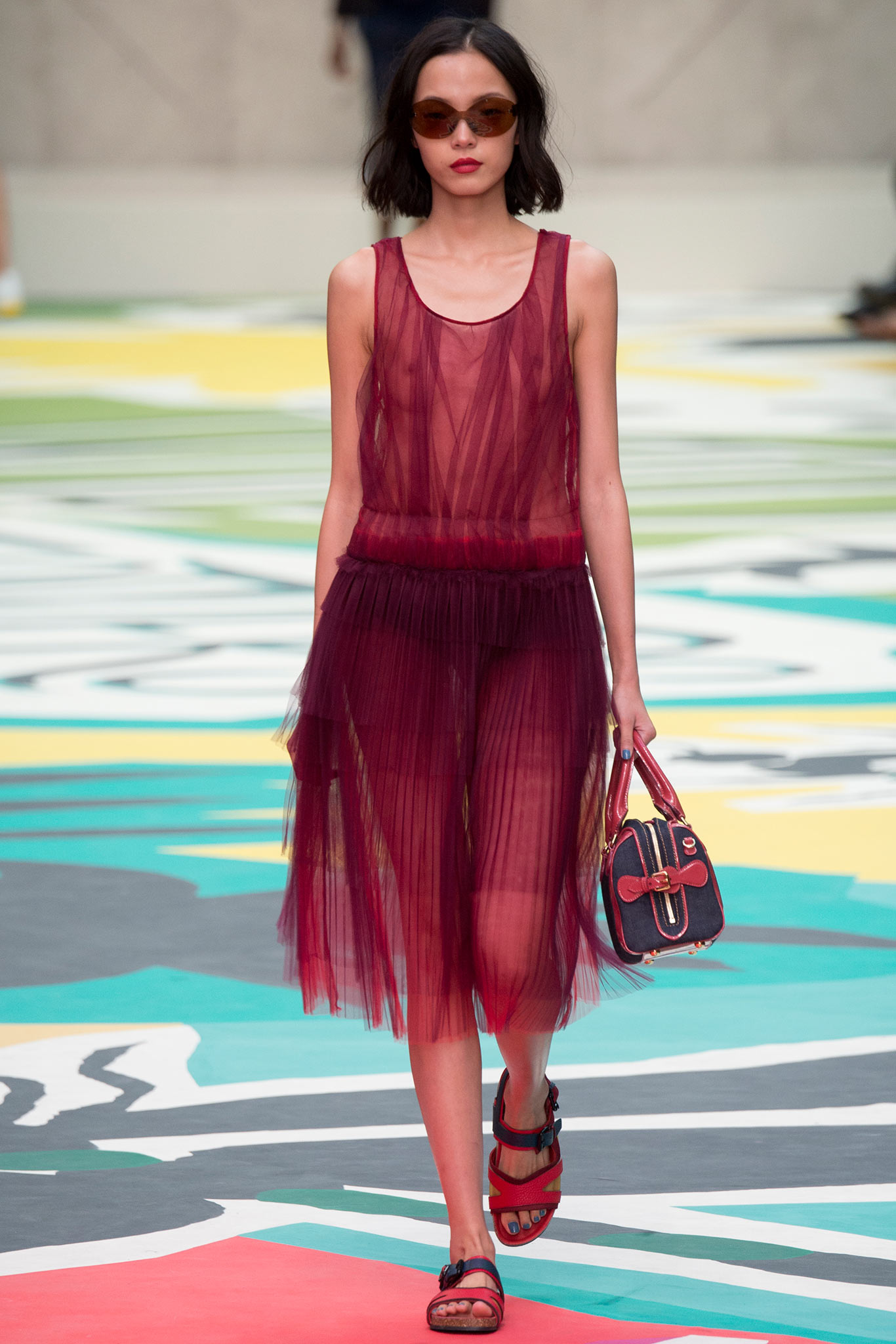 Burberry S/S 15 Look 54