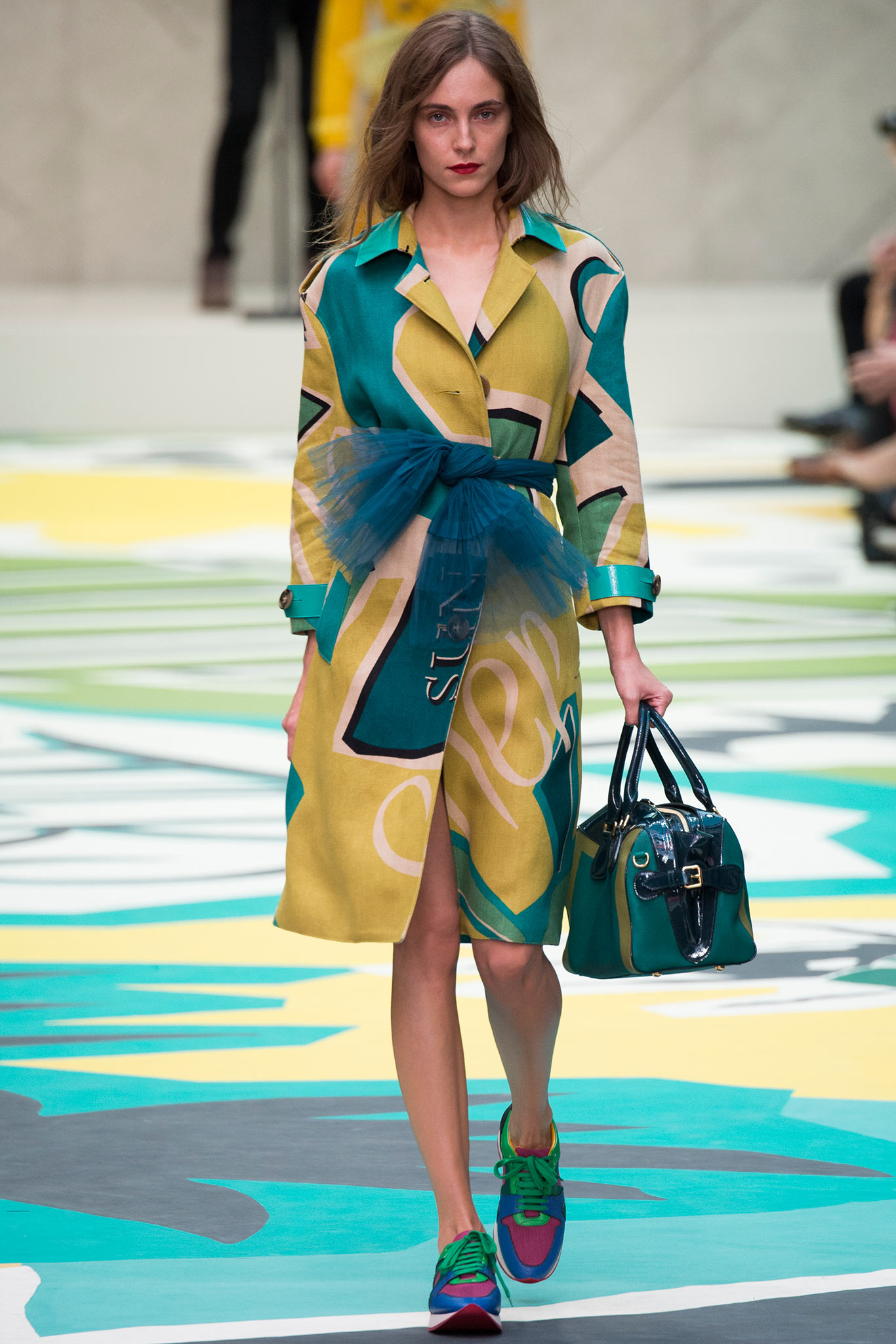 Burberry S/S 15 Look 118