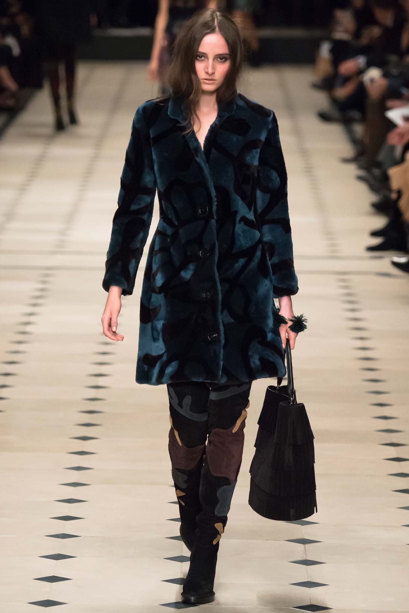 Burberry F/W 15 Look 132