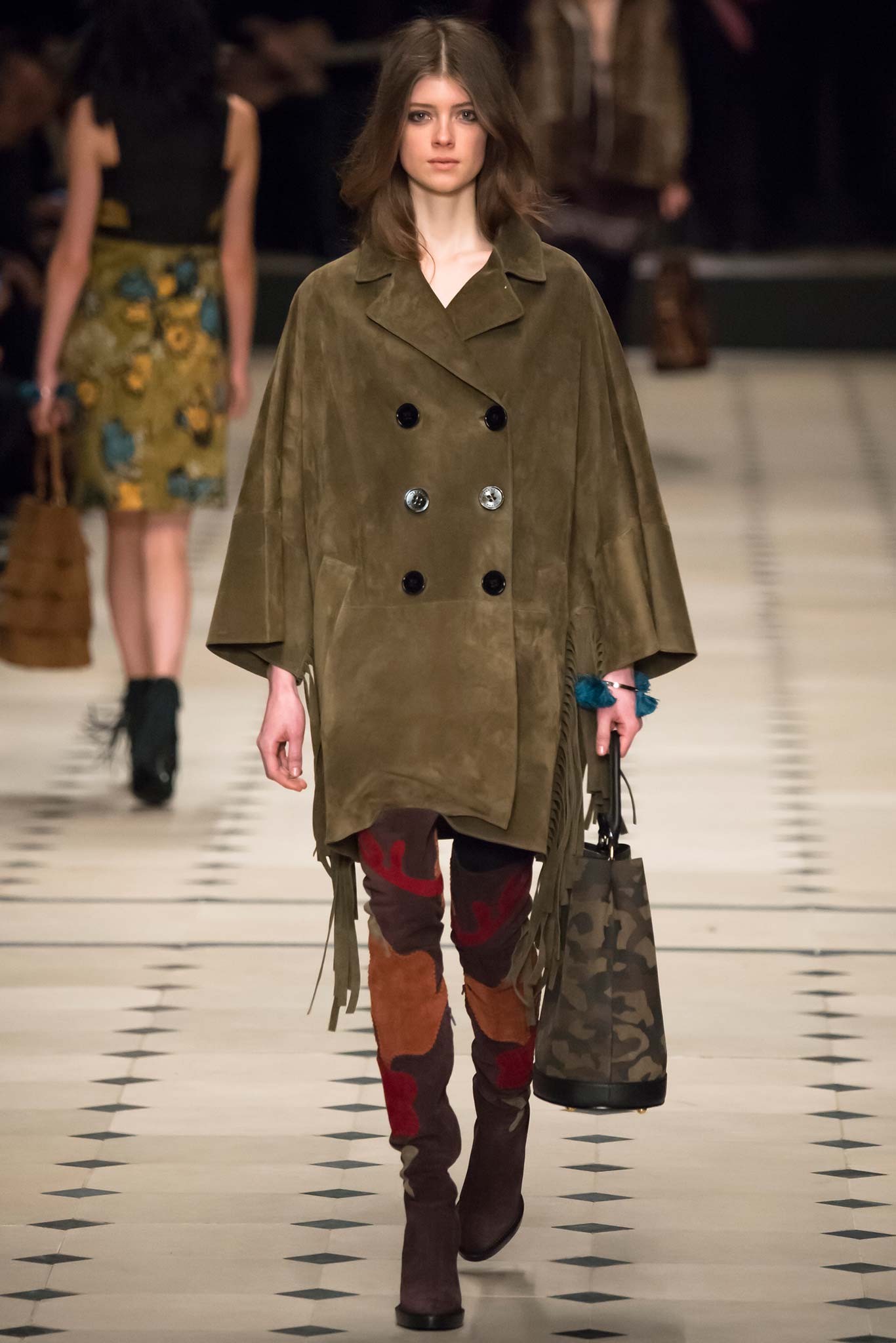 Burberry F/W 15 Look 159