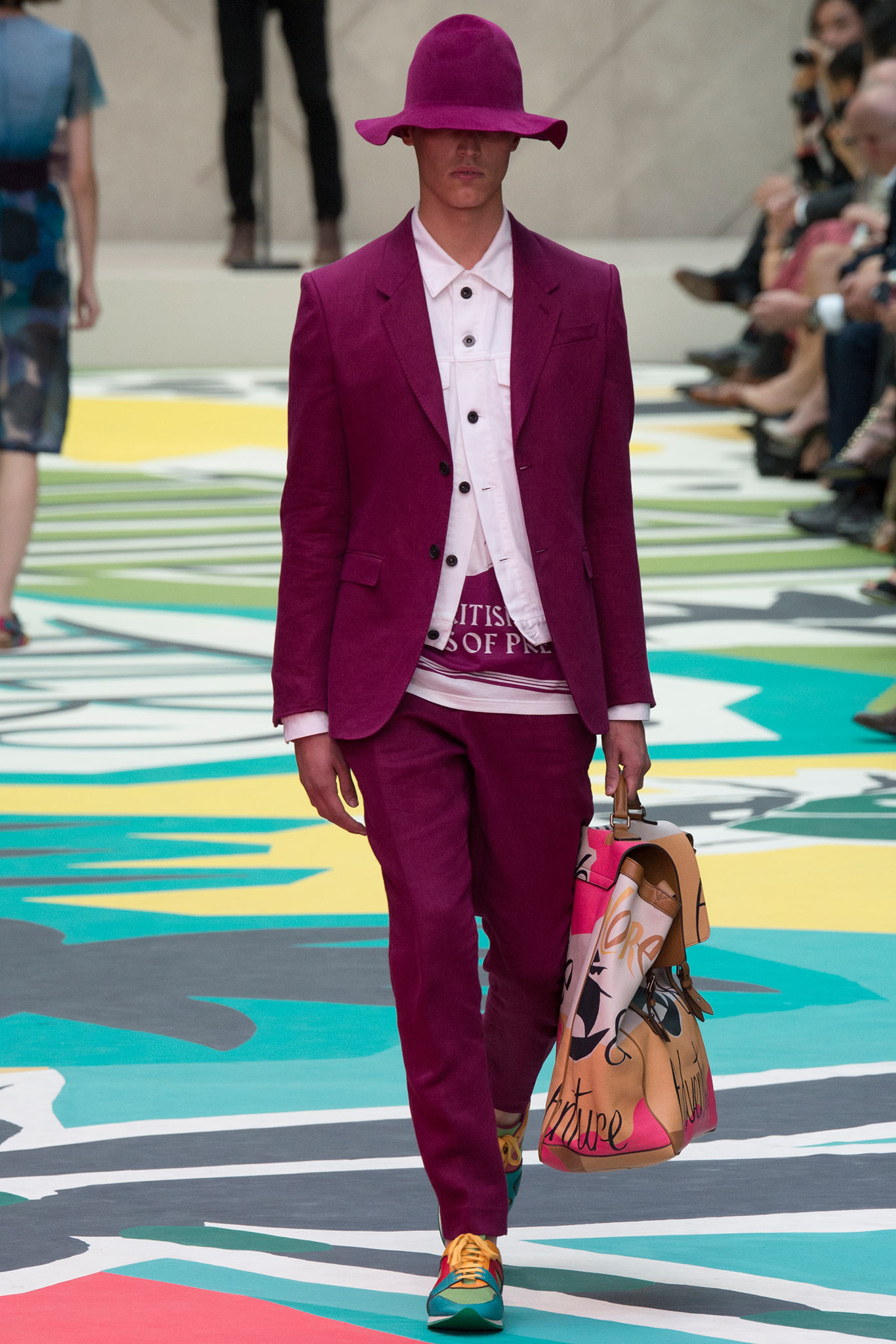 Burberry S/S 15 Look 193