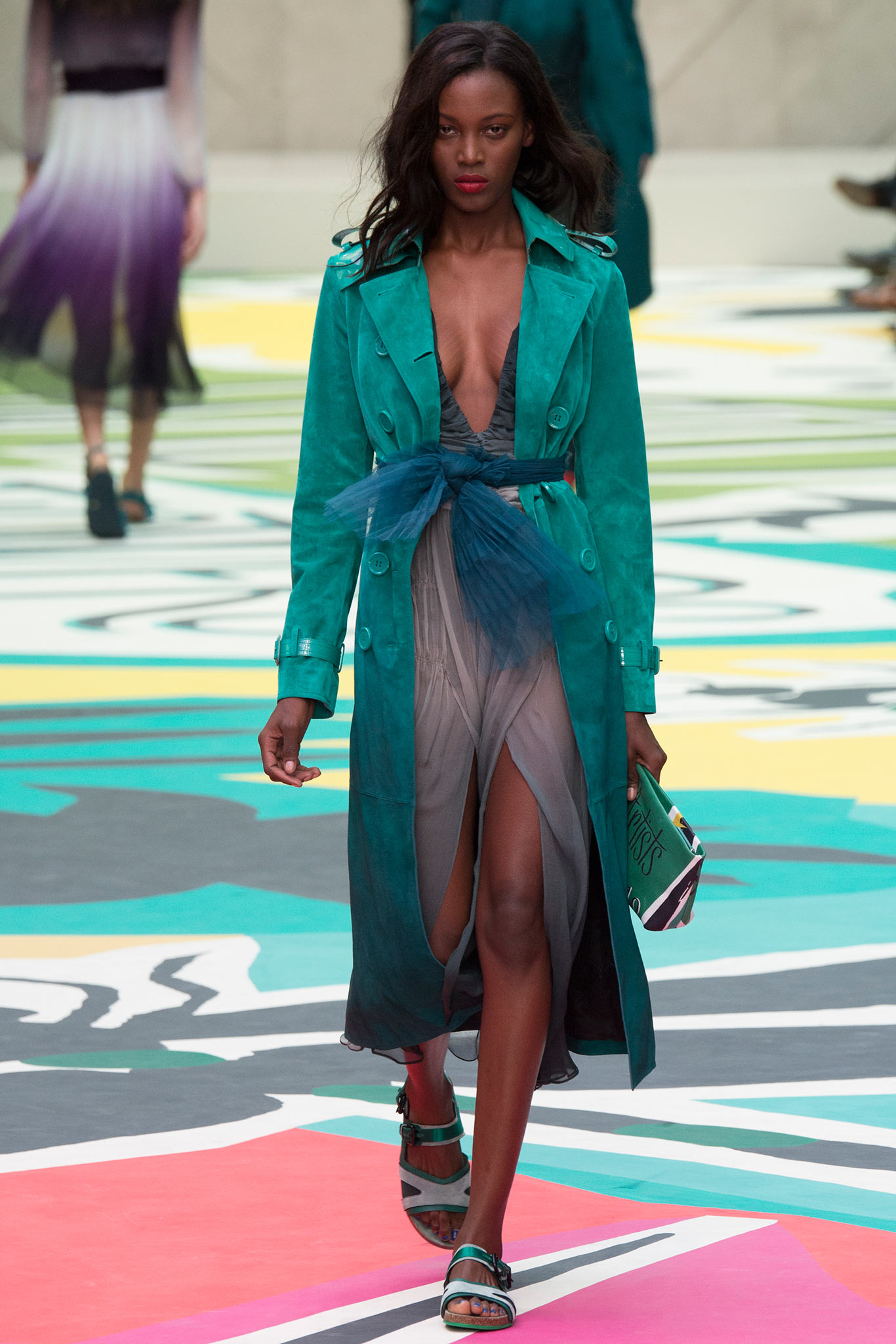 Burberry S/S 15 Look 212