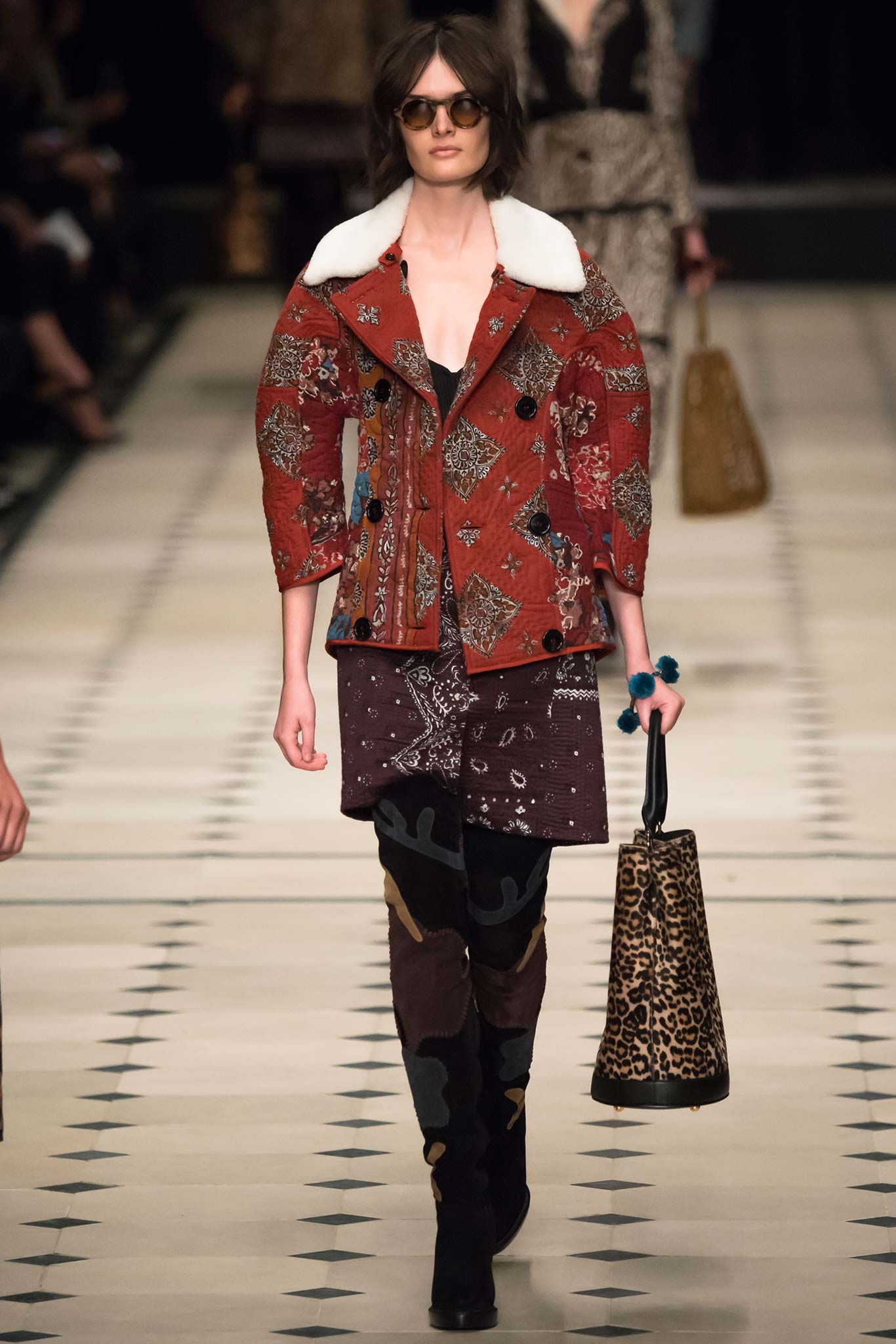 Burberry F/W 15 Look 173