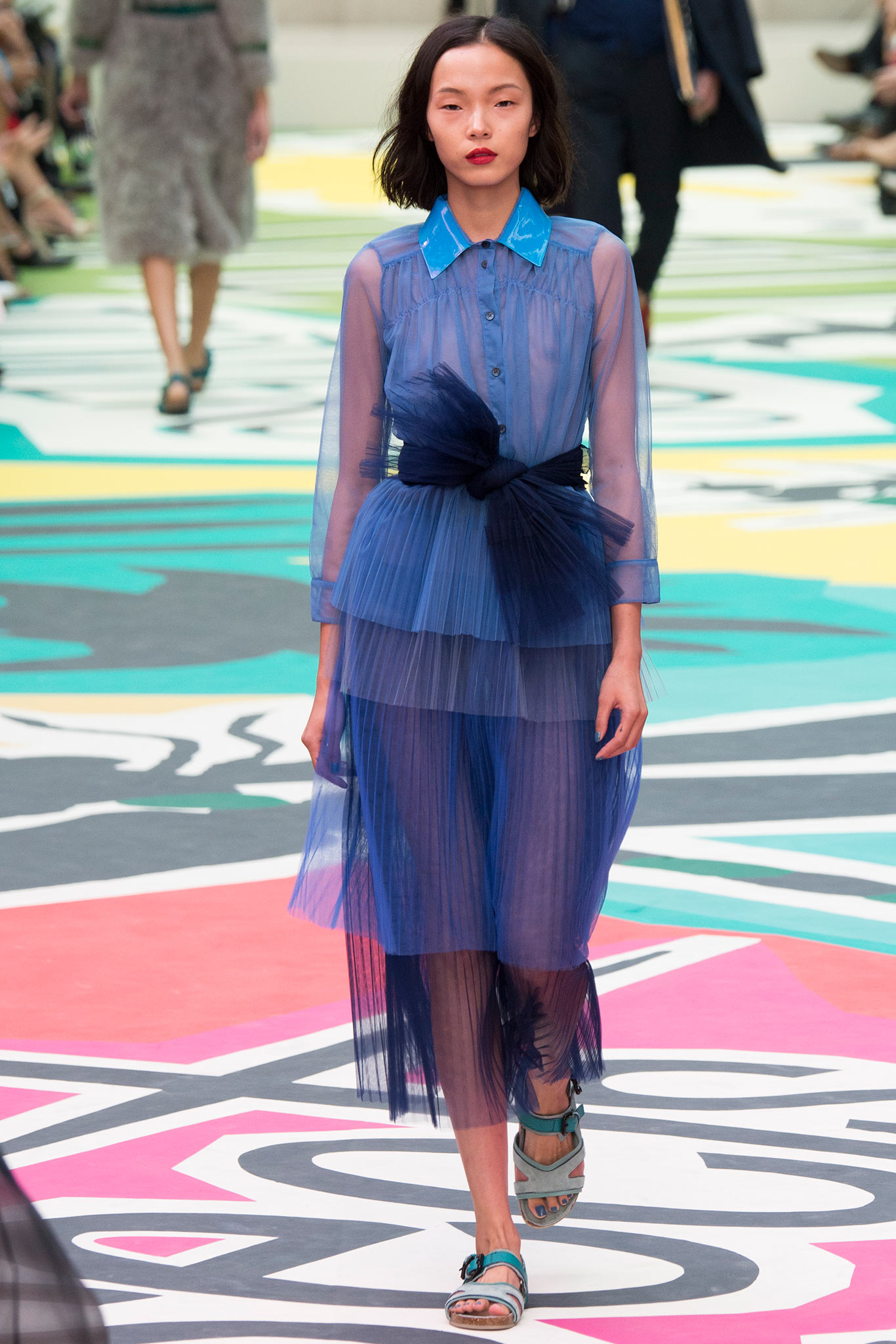 Burberry S/S 15 Look 238