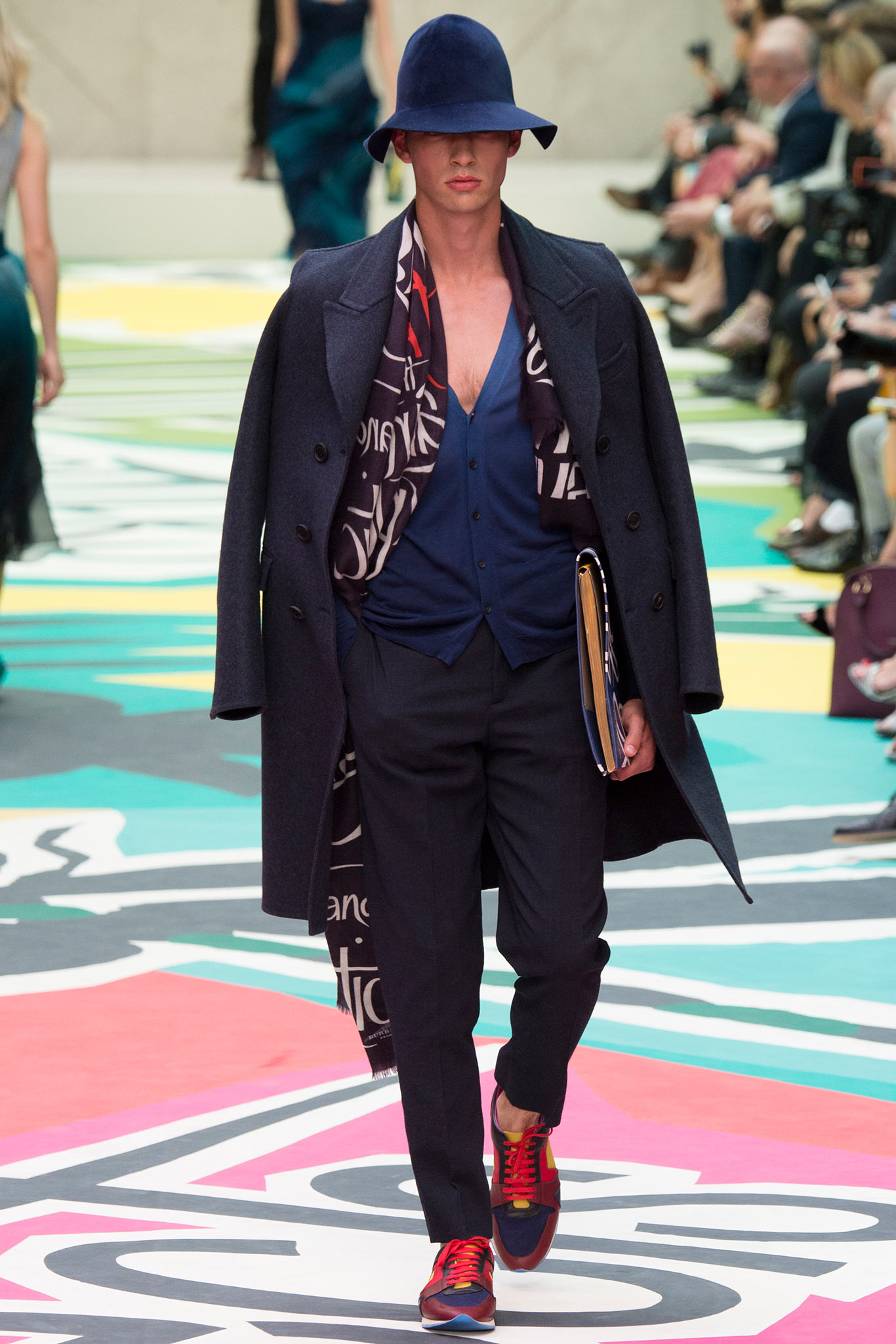 Burberry S/S 15 Look 244