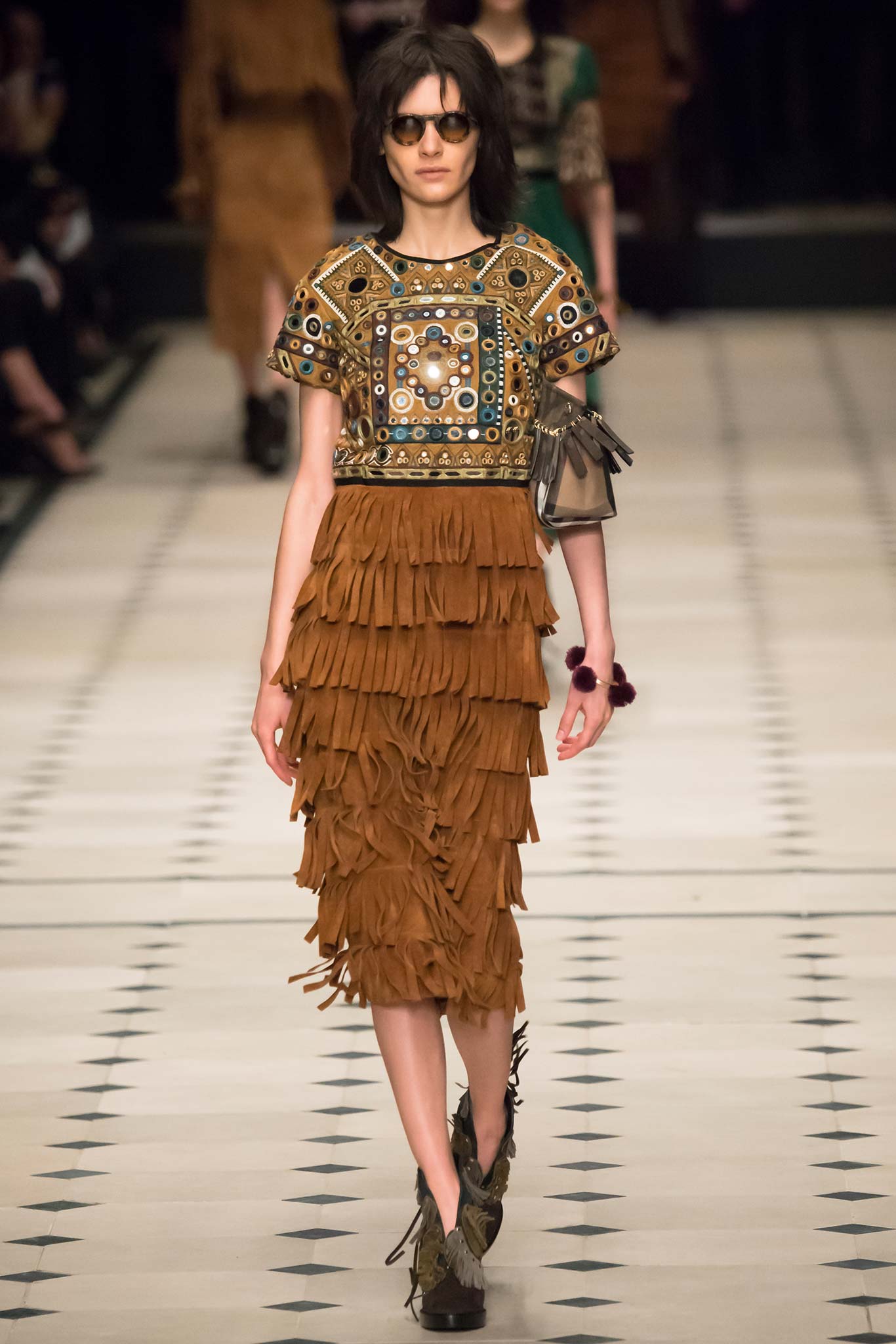 Burberry F/W 15 Look 214