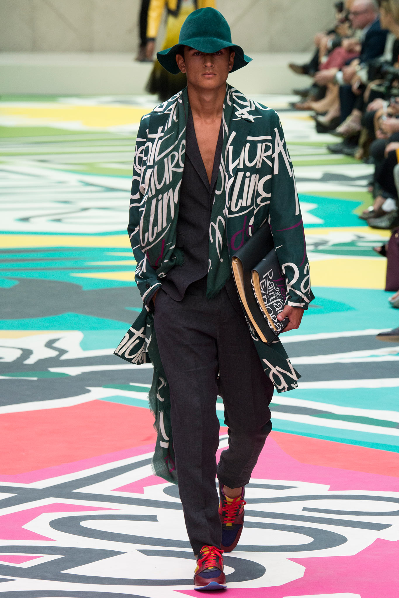 Burberry S/S 15 Look 267