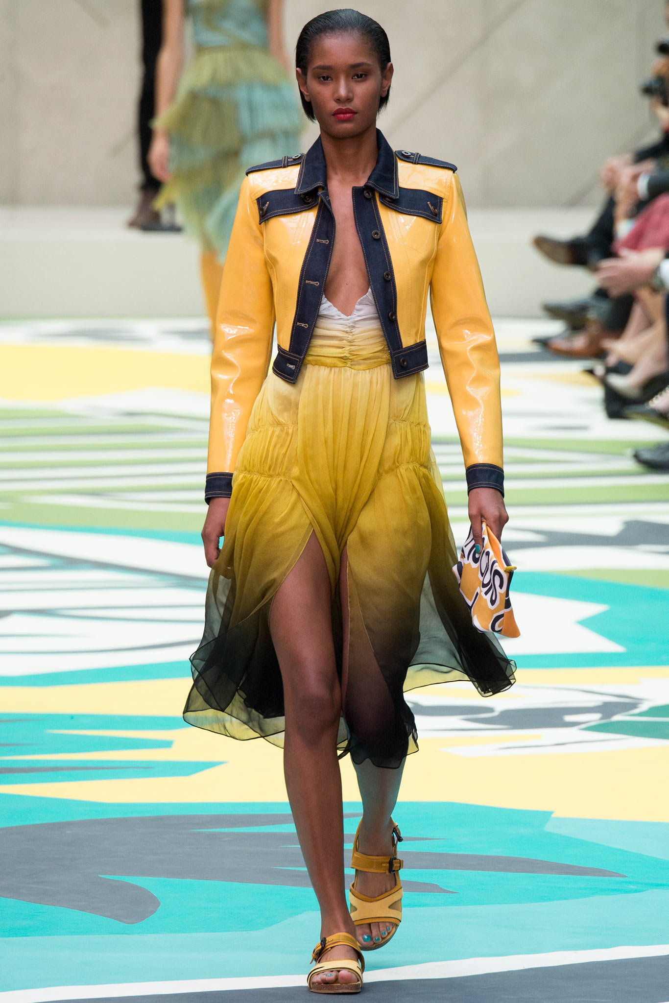 Burberry S/S 15 Look 272