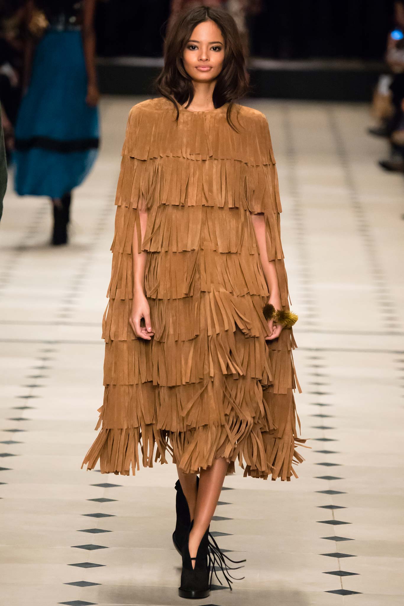 Burberry F/W 15 Look 247