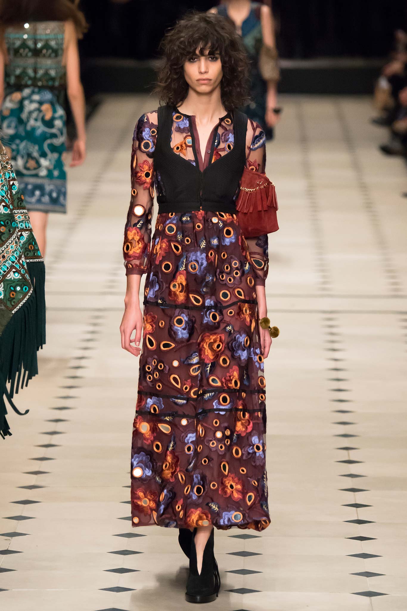Burberry F/W 15 Look 270