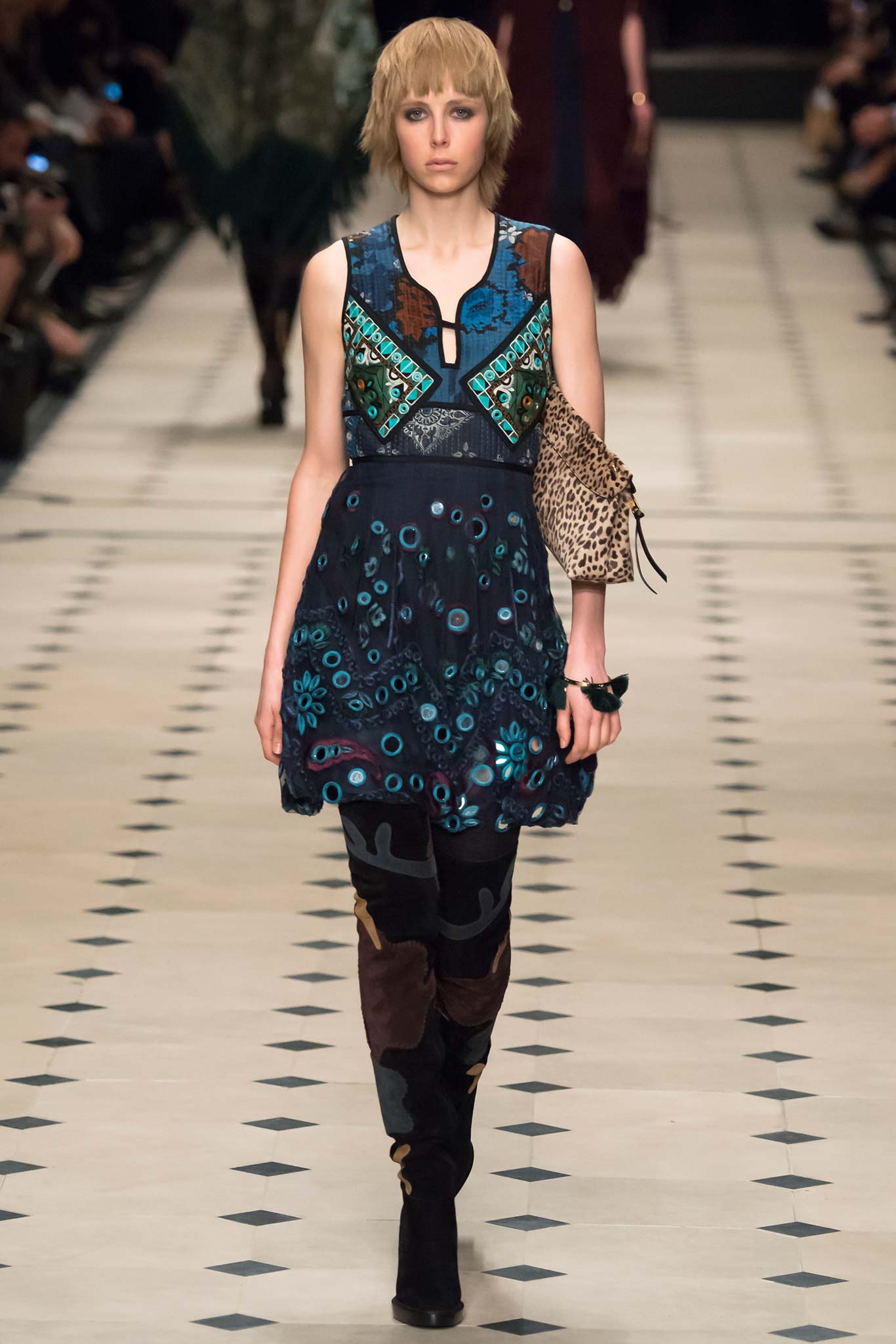 Burberry F/W 15 Look 274