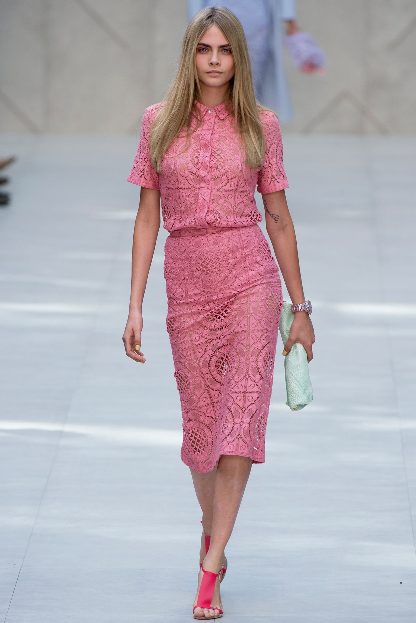 Burberry S/S 14 Look 10