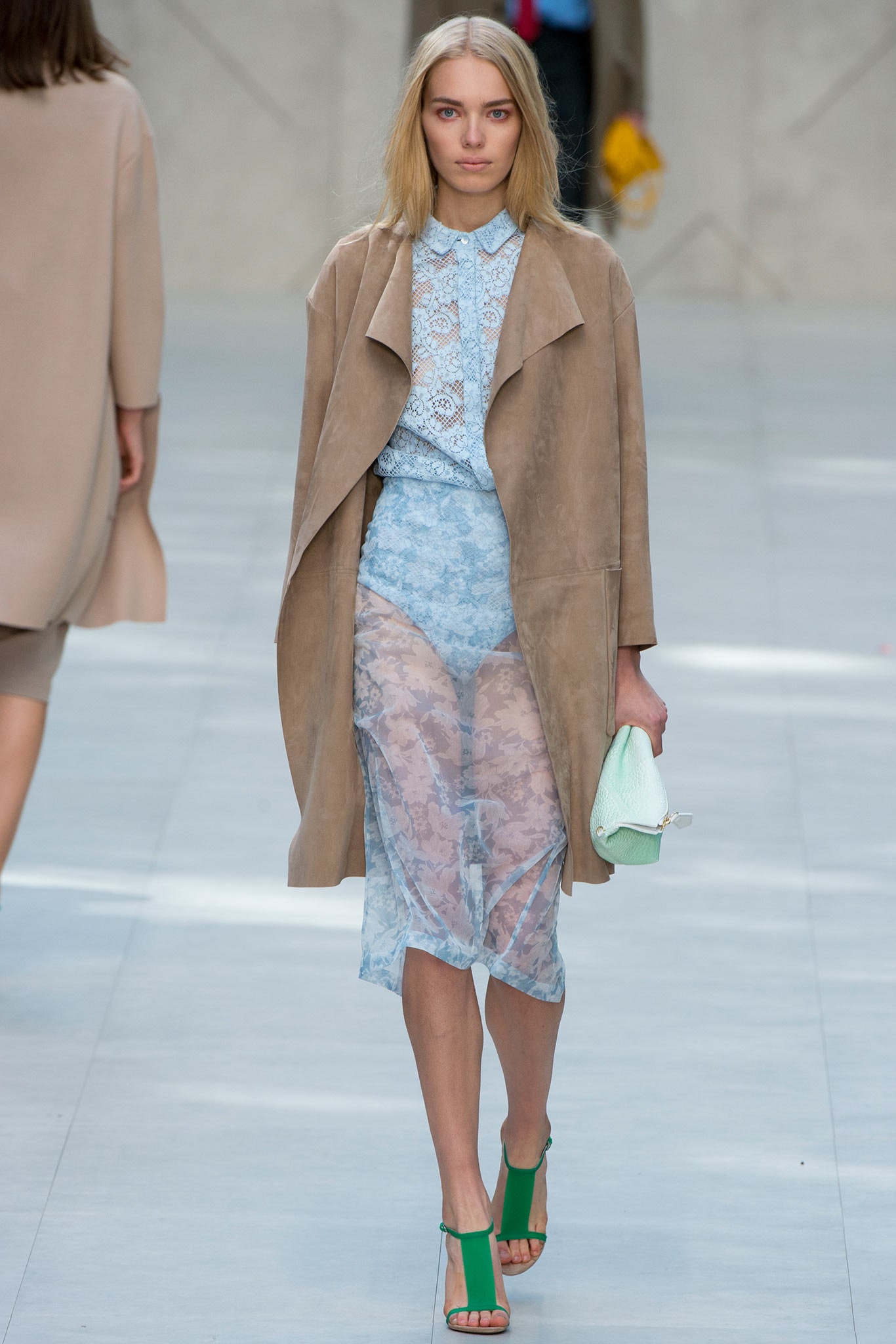 Burberry S/S 14 Look 123