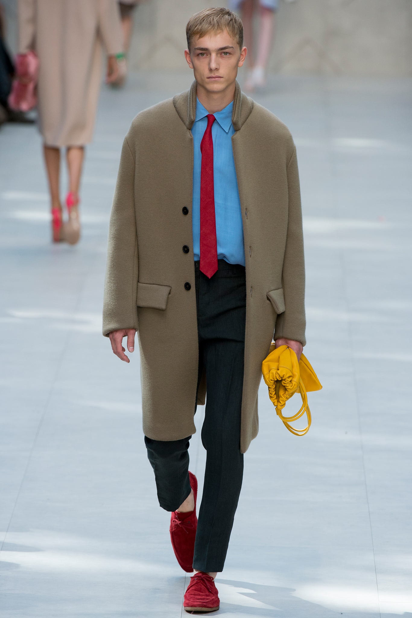 Burberry S/S 14 Look 128