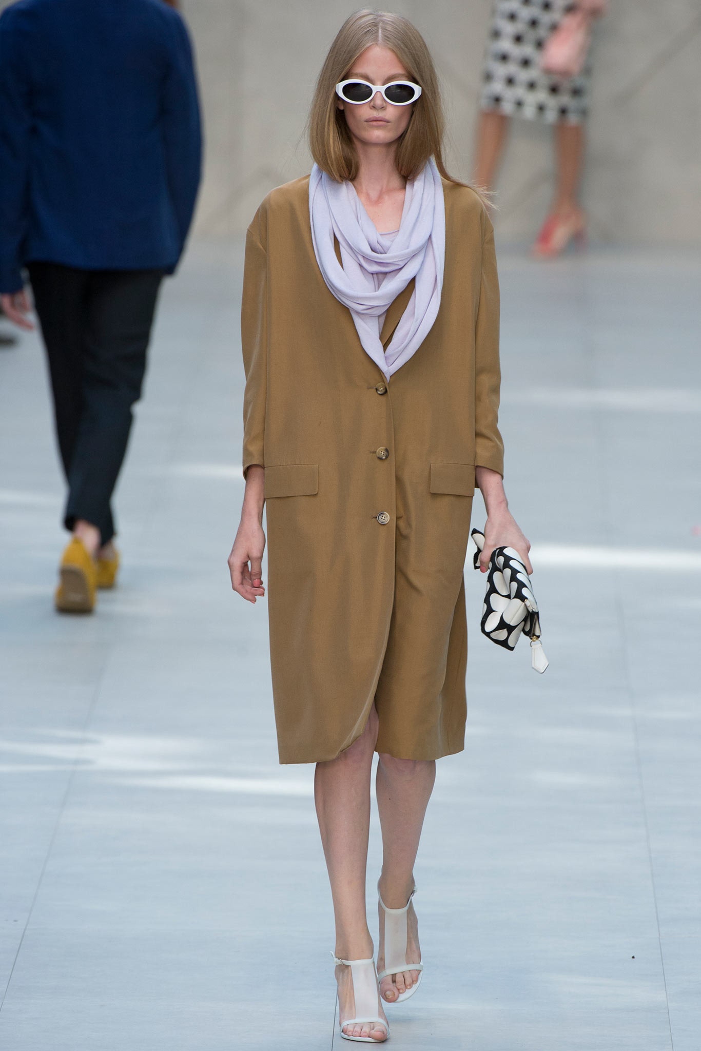 Burberry S/S 14 Look 196