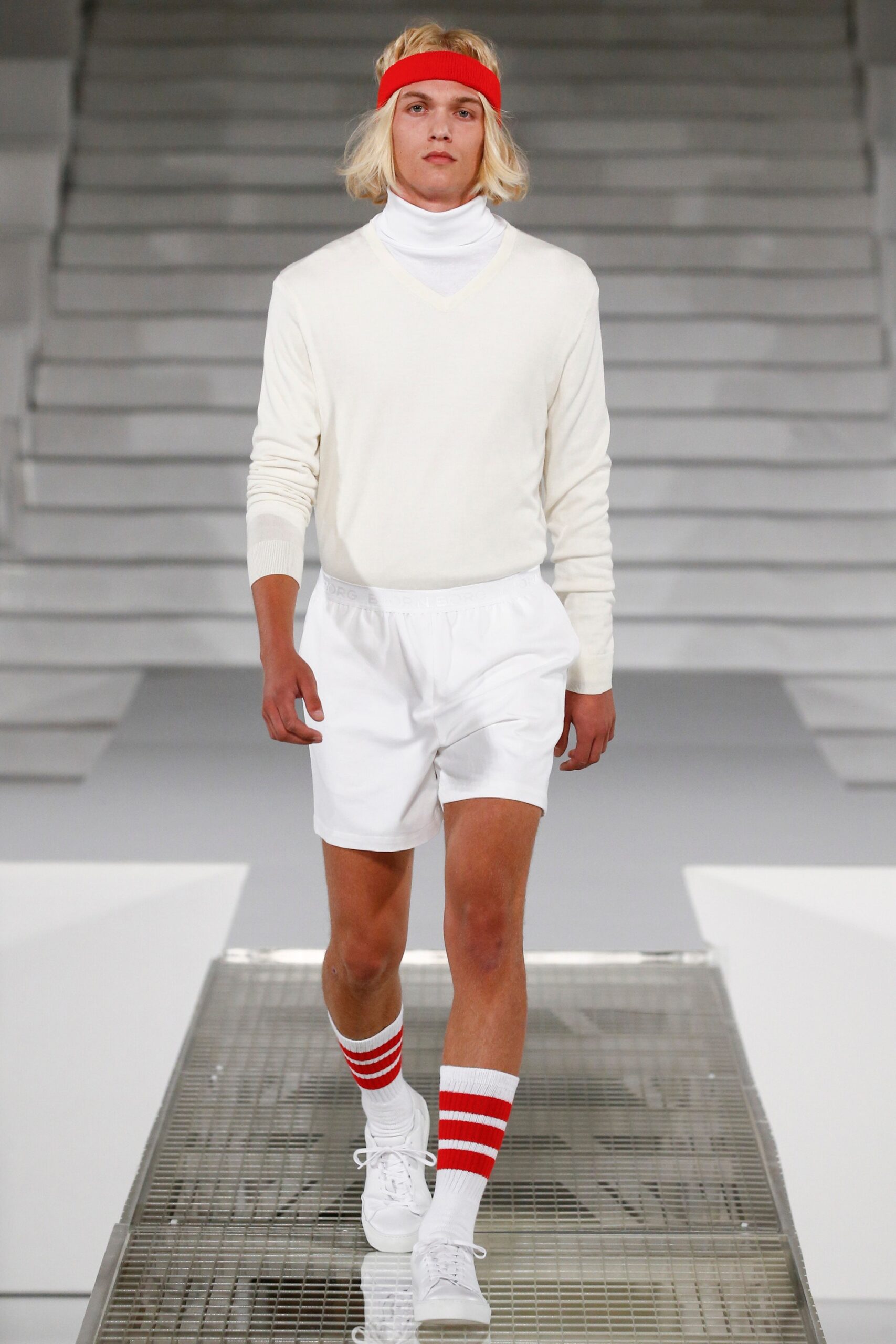 white knit striped crew textured socks