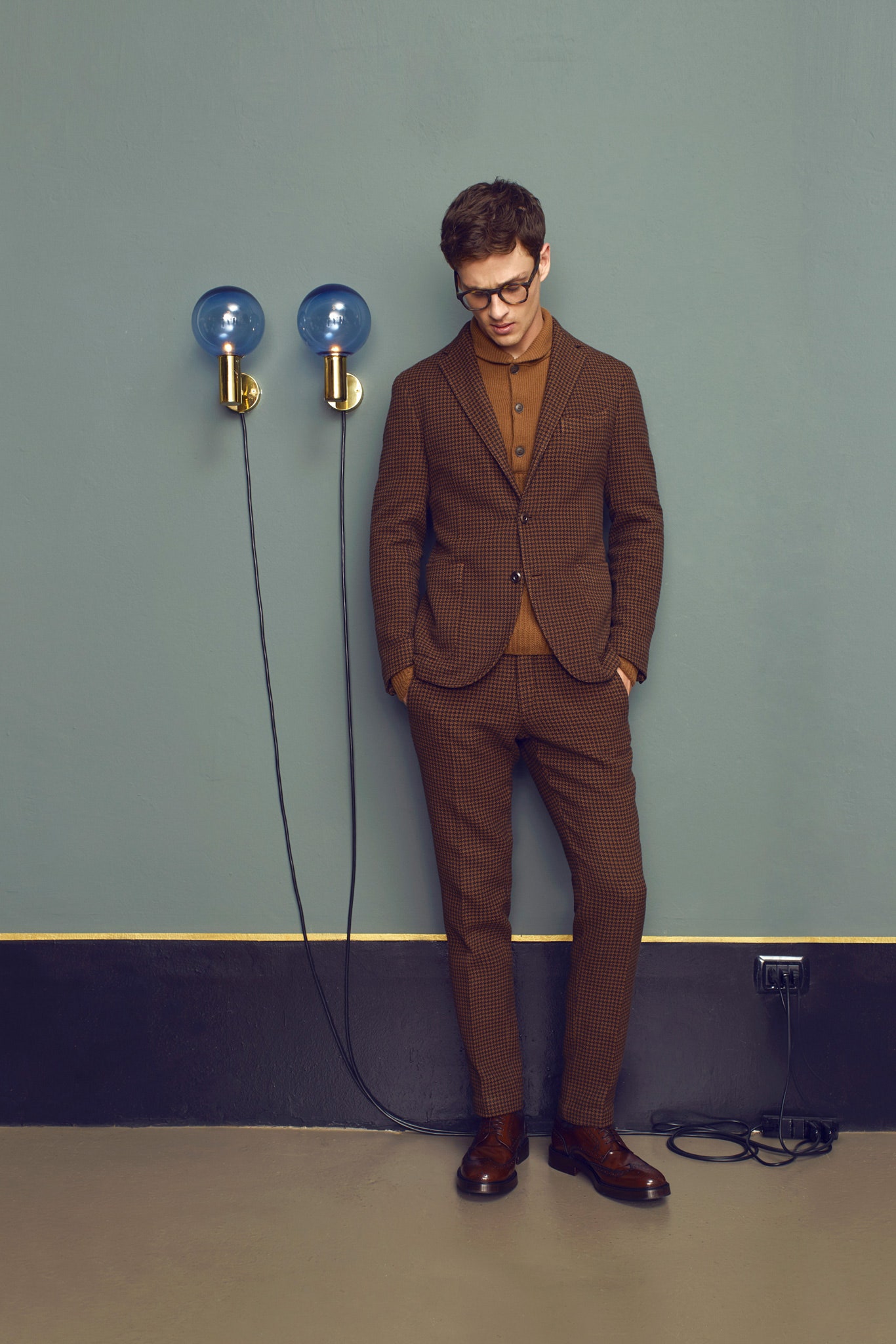 brown houndstooth tailored blazer