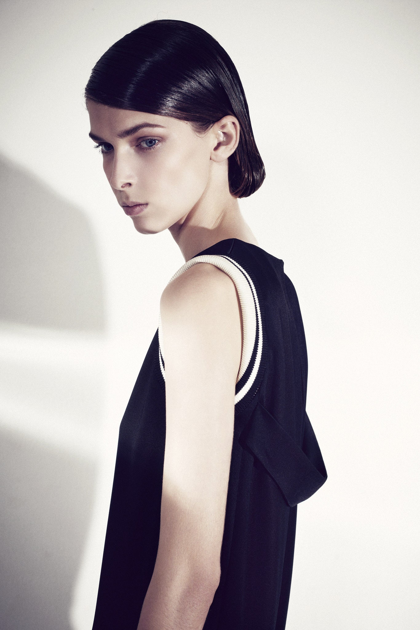black knit sleeveless dress