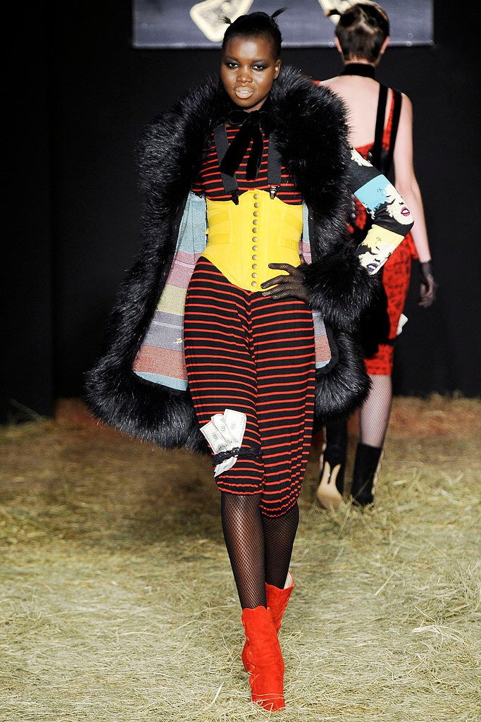 Betsey Johnson F/W 10 Look 59