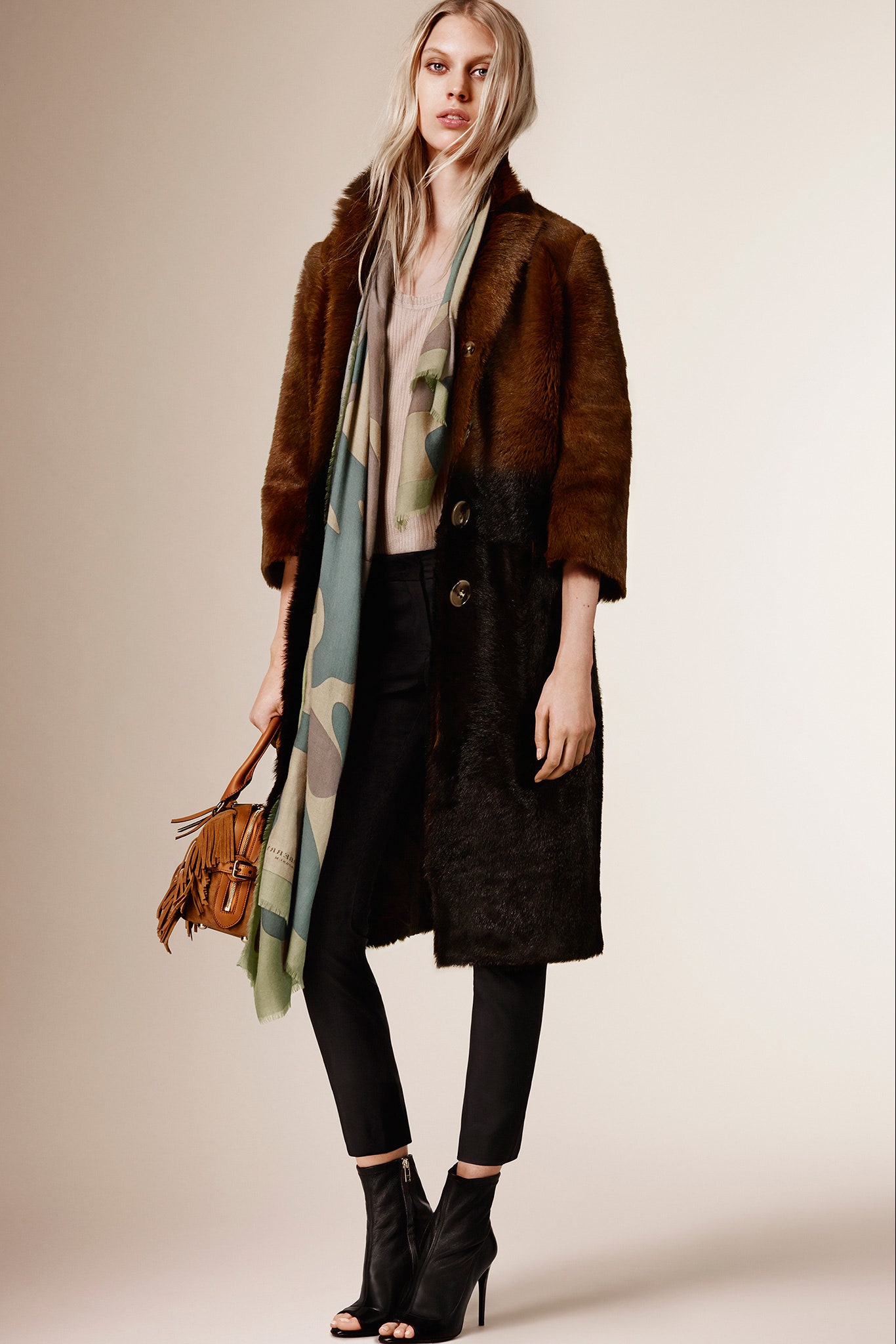 Burberry F/W 15 Look 7