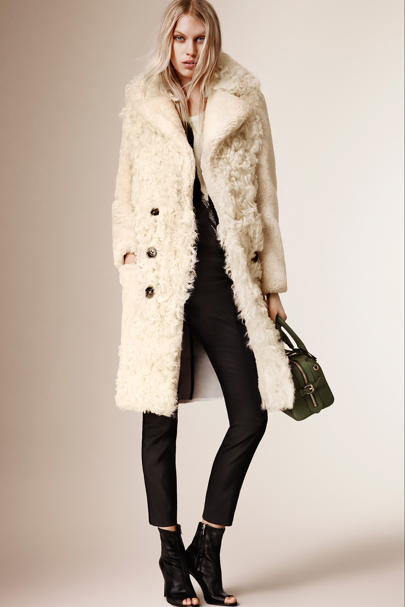 Burberry F/W 15 Look 102