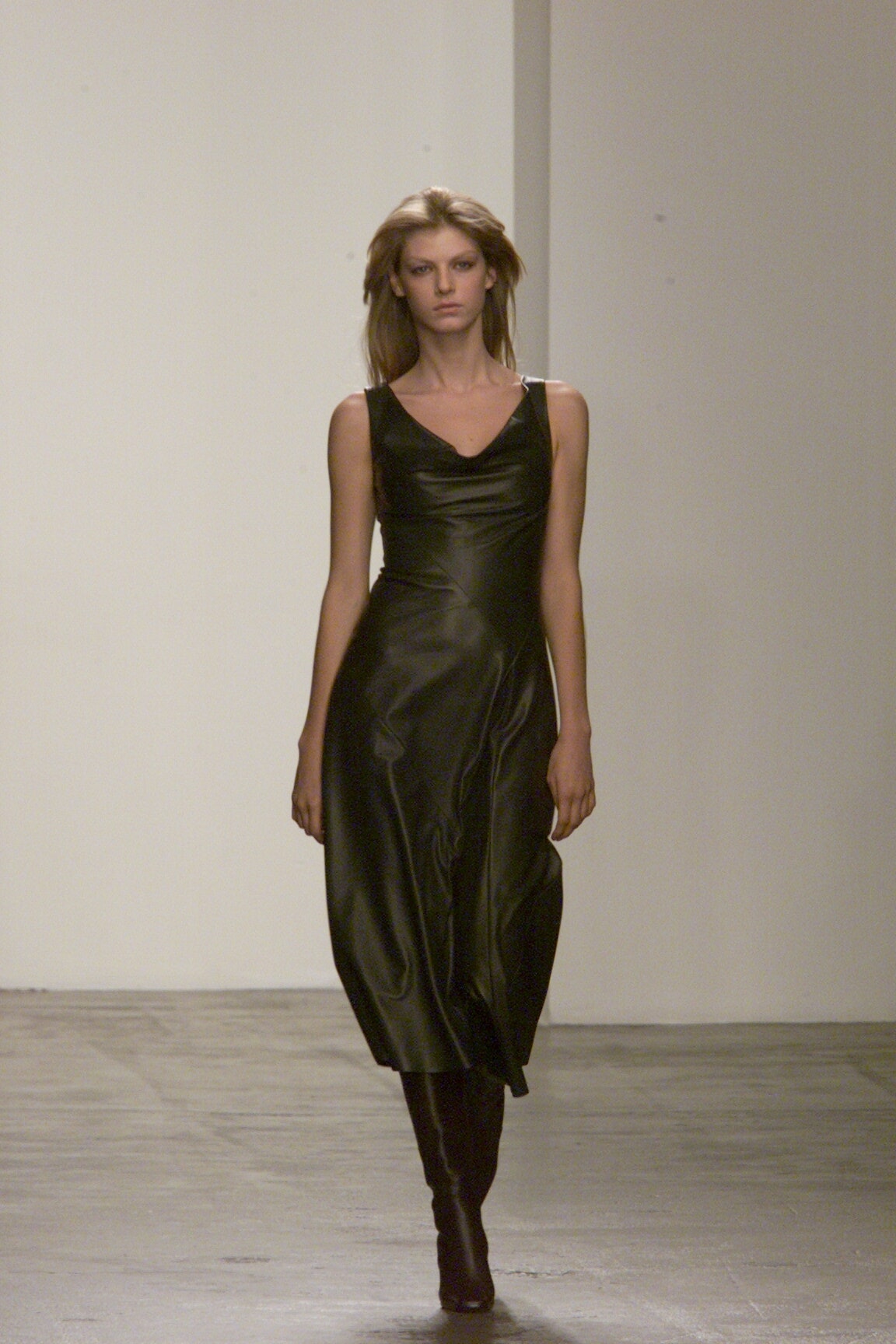 Calvin Klein Collection F/W 00 Look 13