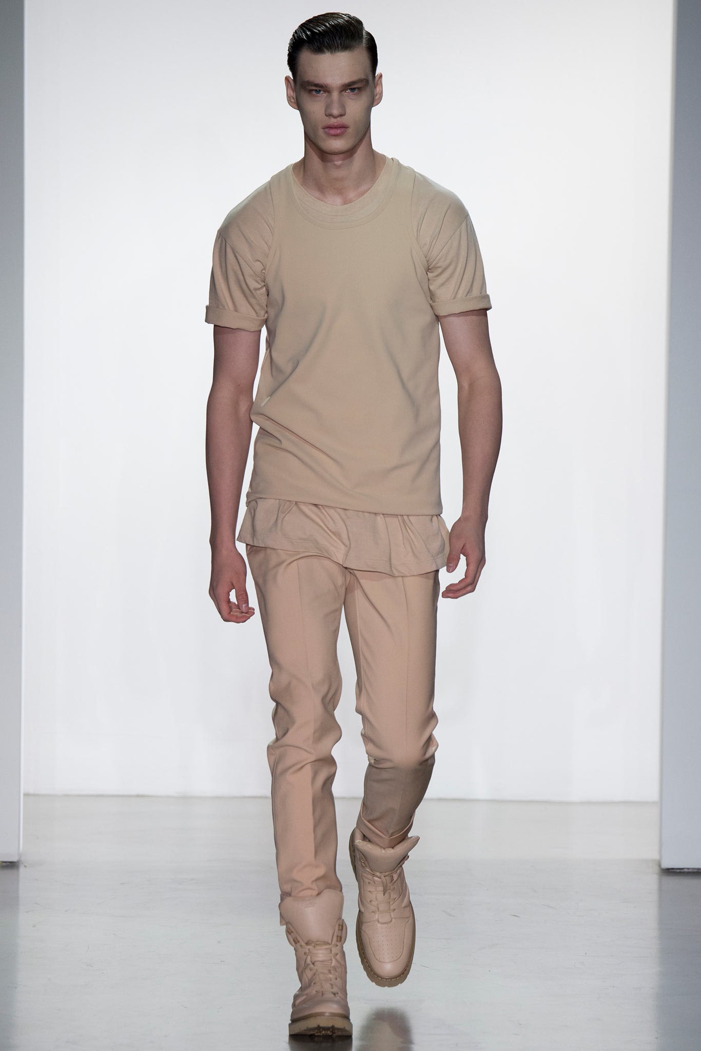 Calvin Klein Collection S/S 15 Menswear Look 1