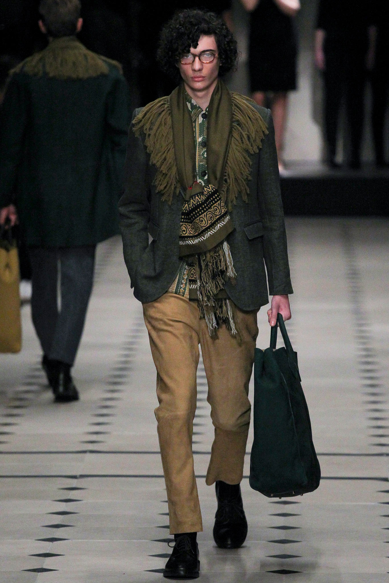 Burberry F/W 15 Menswear Look 19