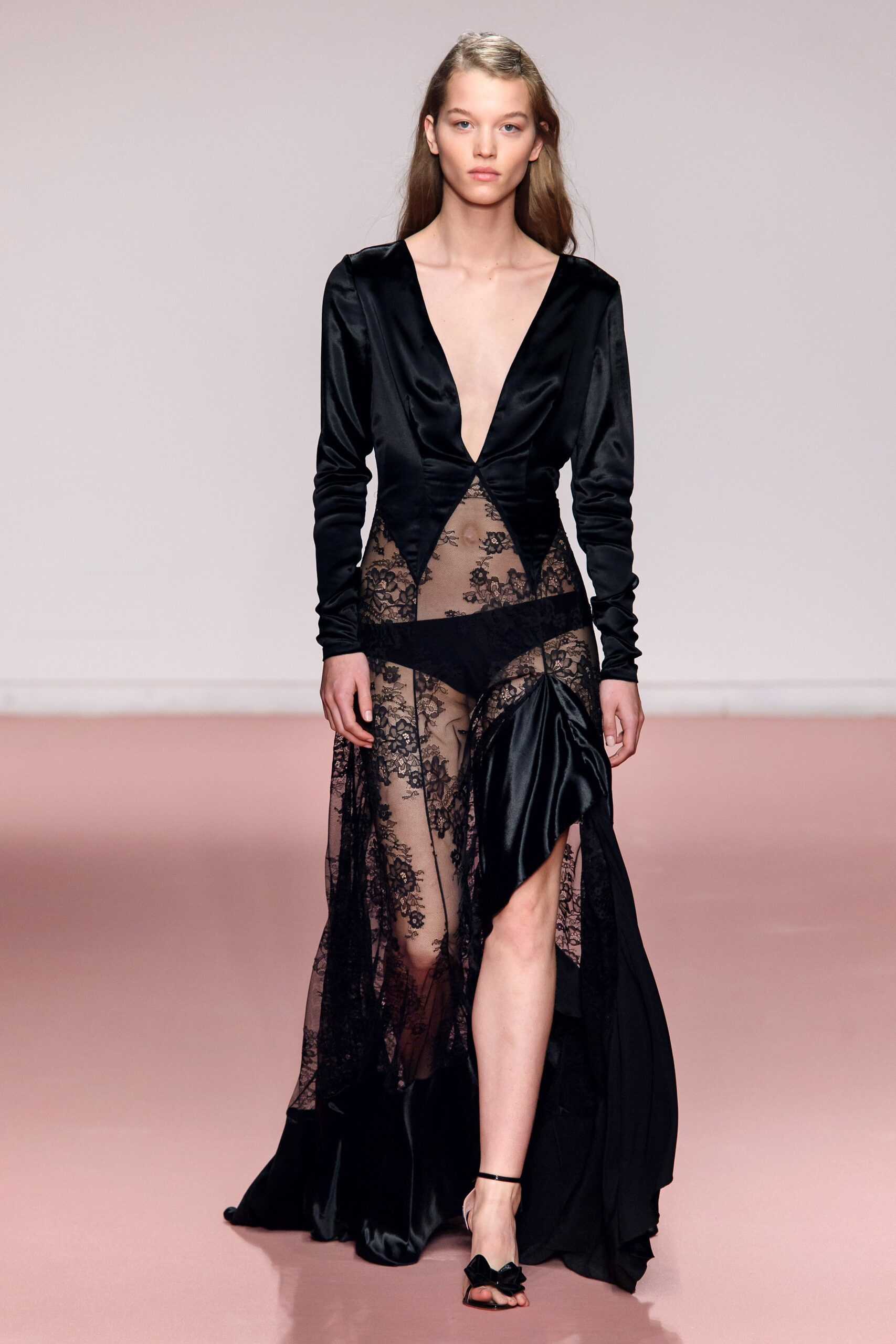 Blumarine F/W 19 Look 572