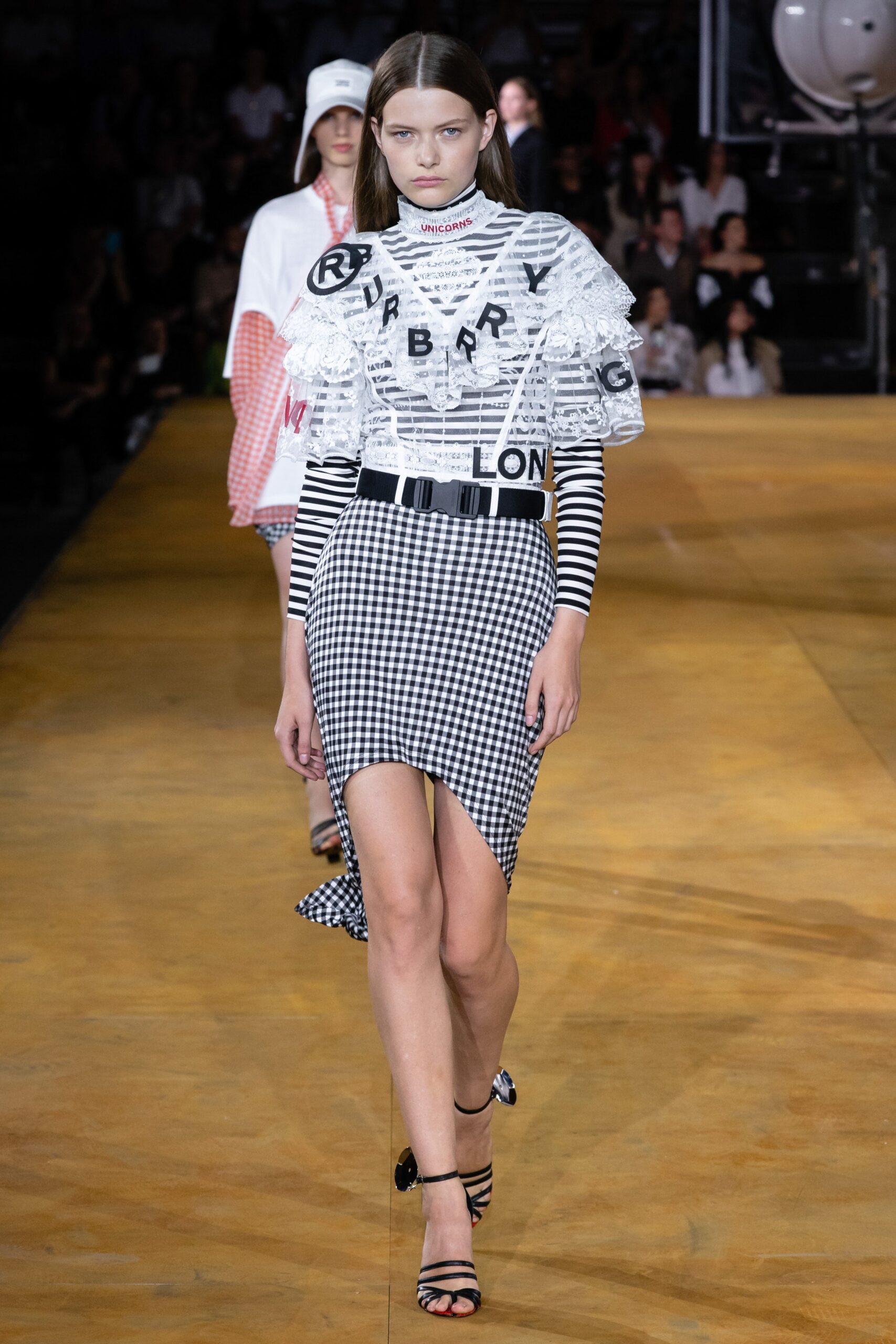 Burberry S/S 20 Menswear Look 856