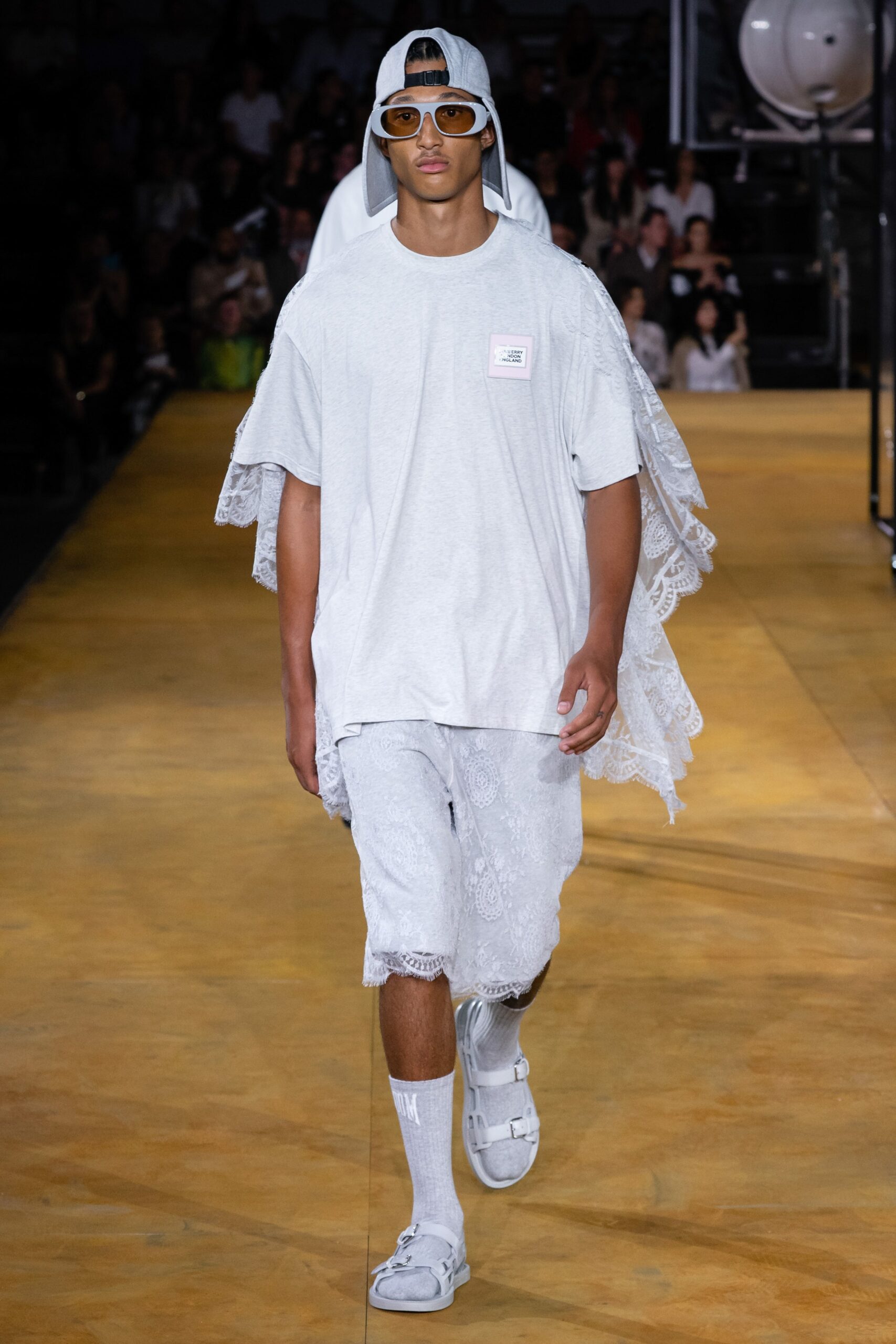 Burberry S/S 20 Menswear Look 1098