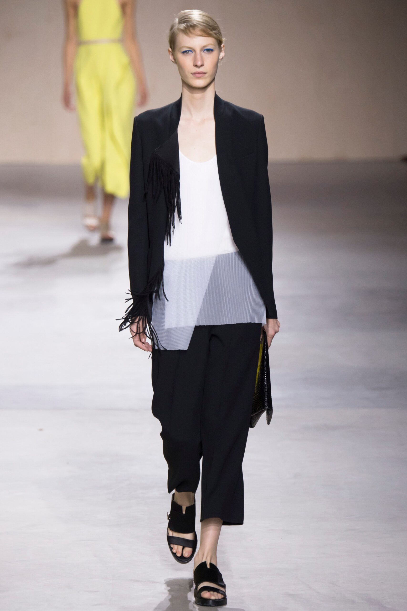 Boss S/S 16 Look 22