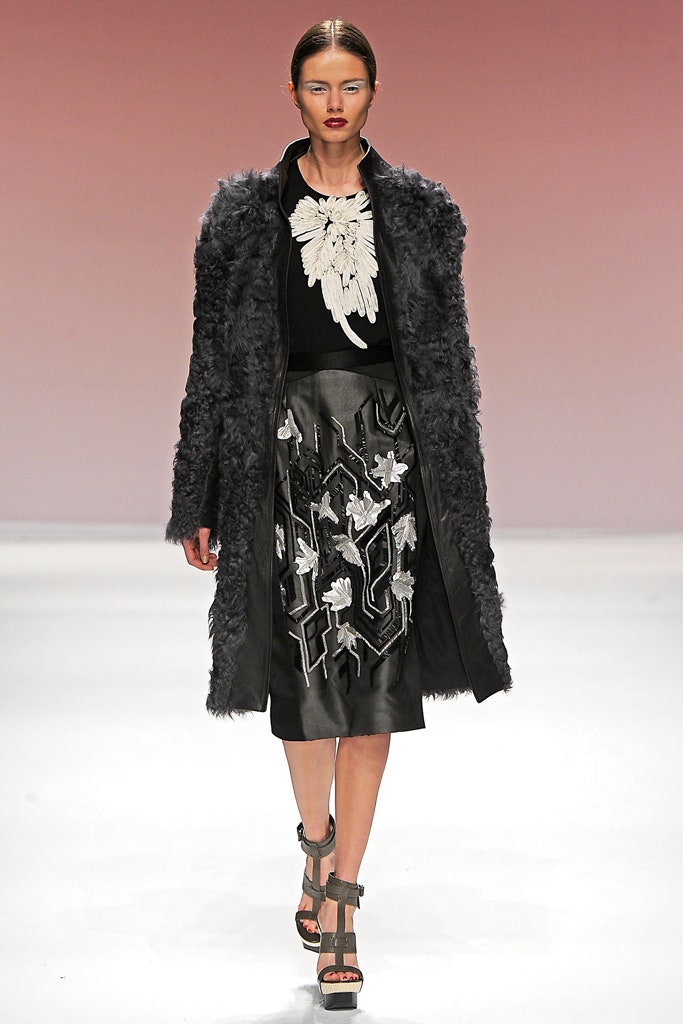 Bibhu Mohapatra F/W 12 Look 21