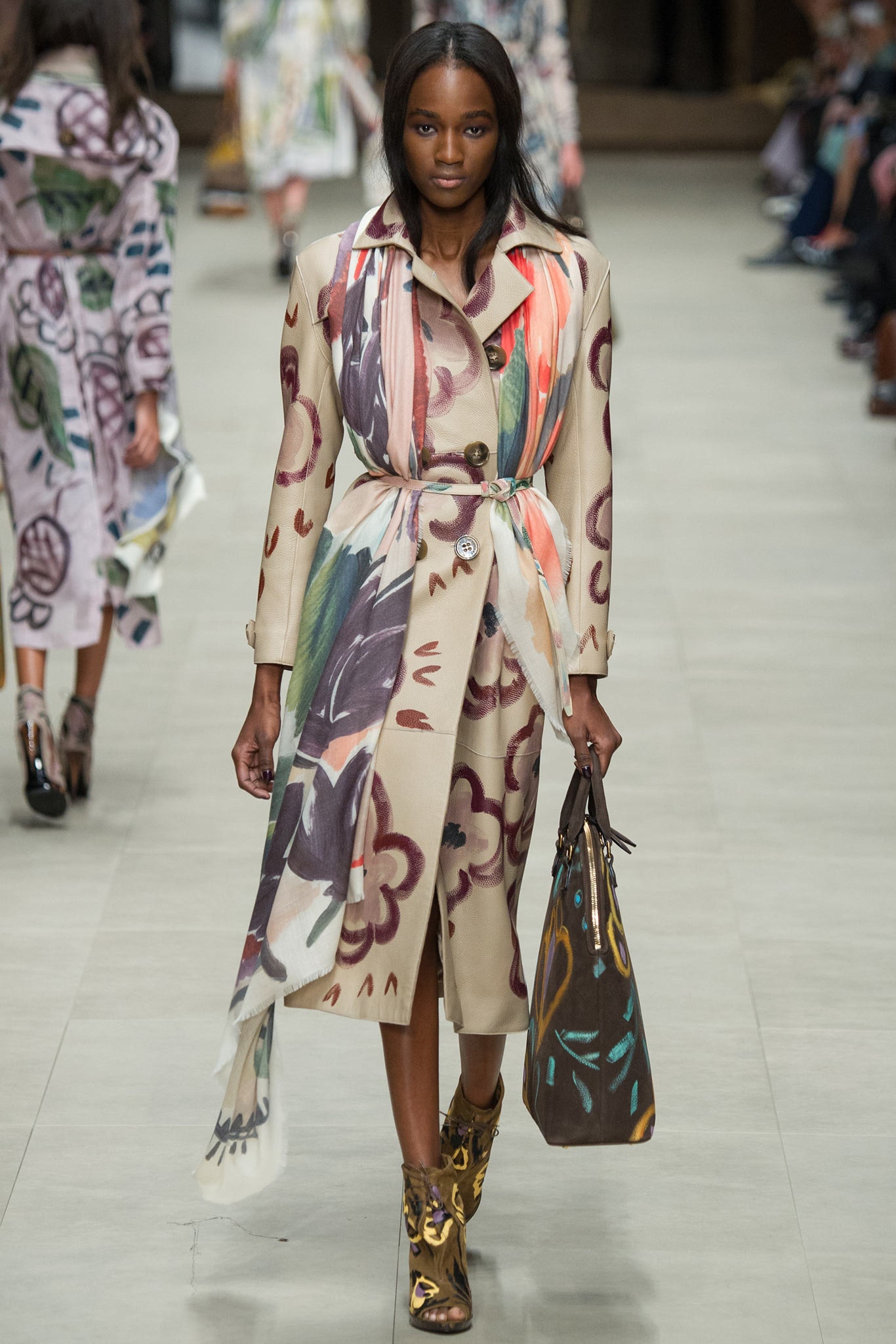 Burberry F/W 14 Look 27