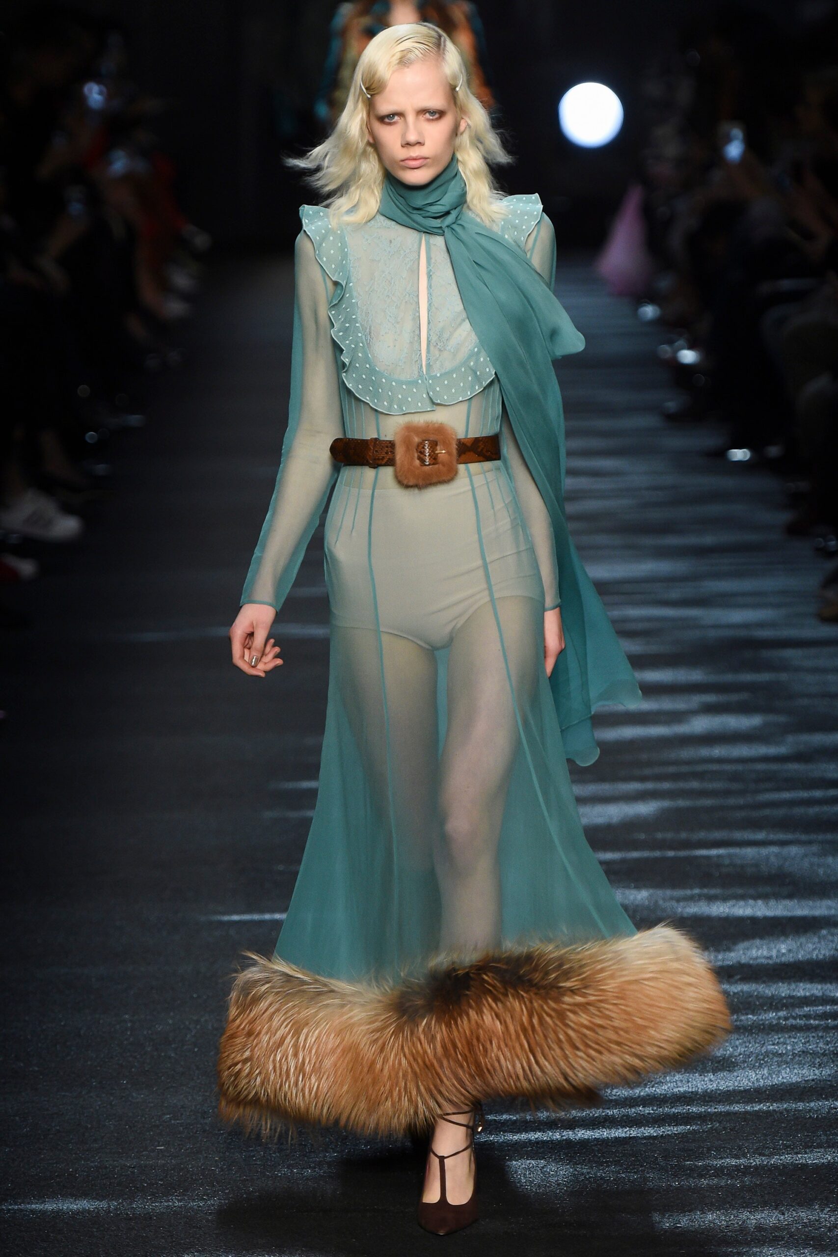 Blumarine F/W 16 Look 50