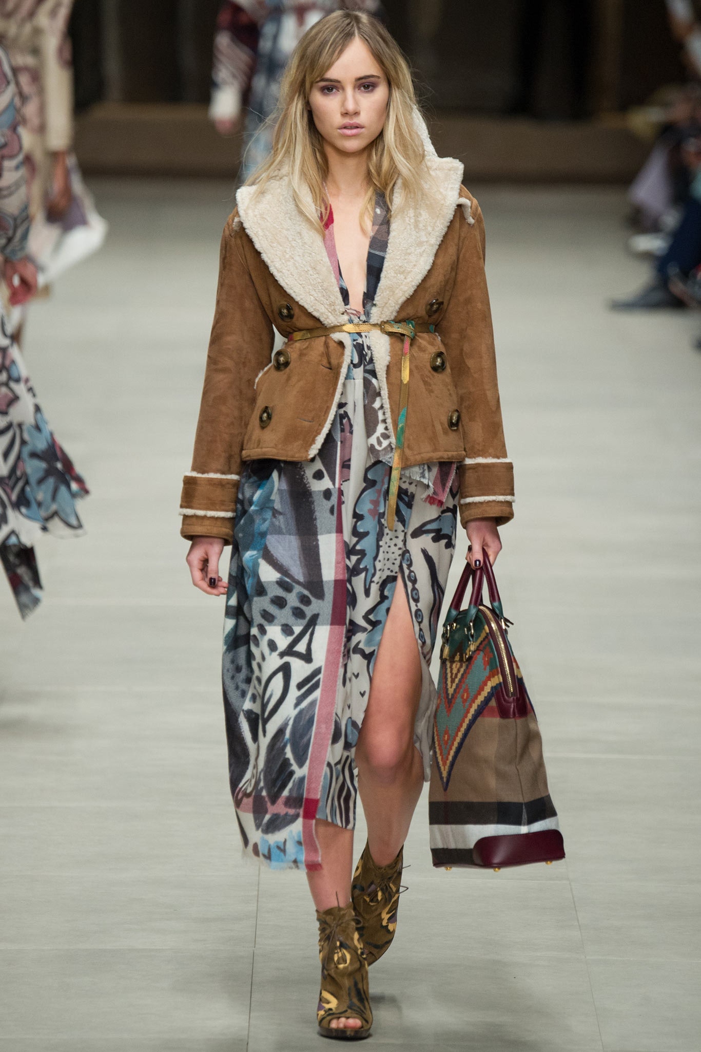 Burberry F/W 14 Look 39
