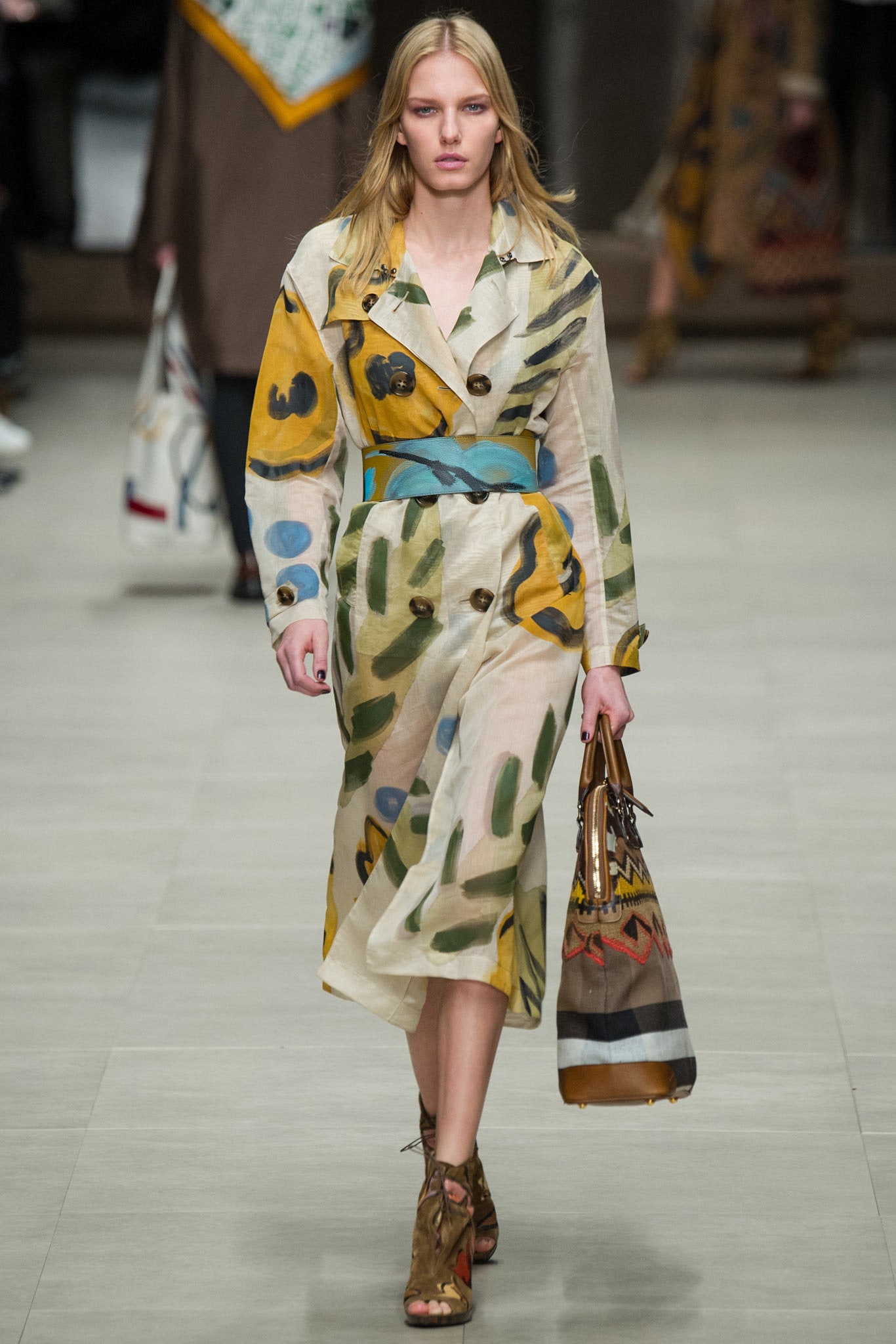 Burberry F/W 14 Look 62