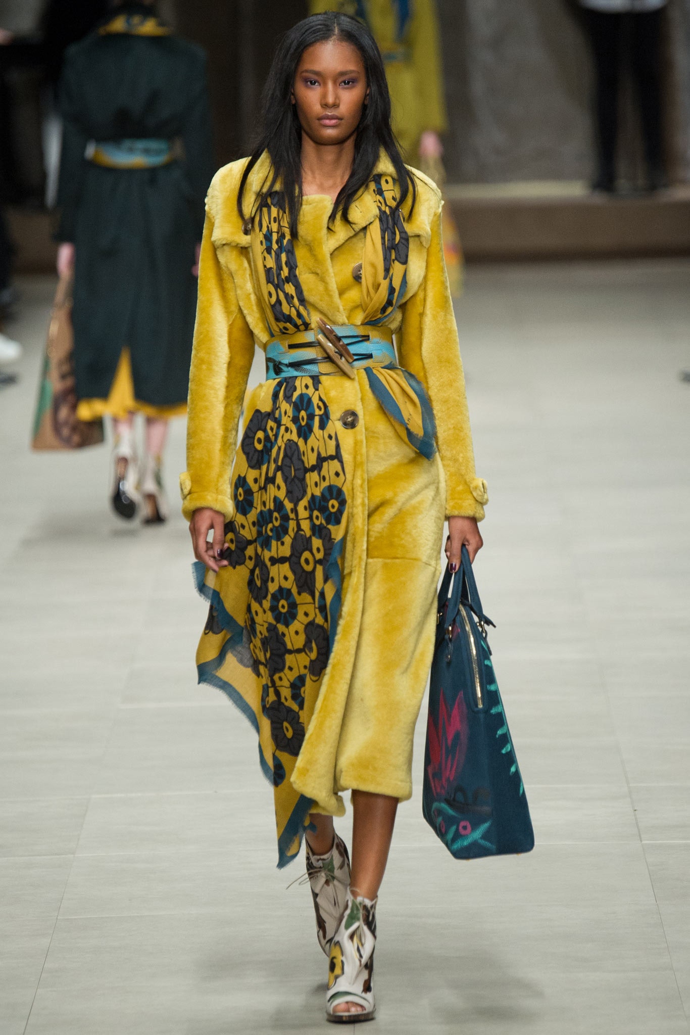 Burberry F/W 14 Look 136