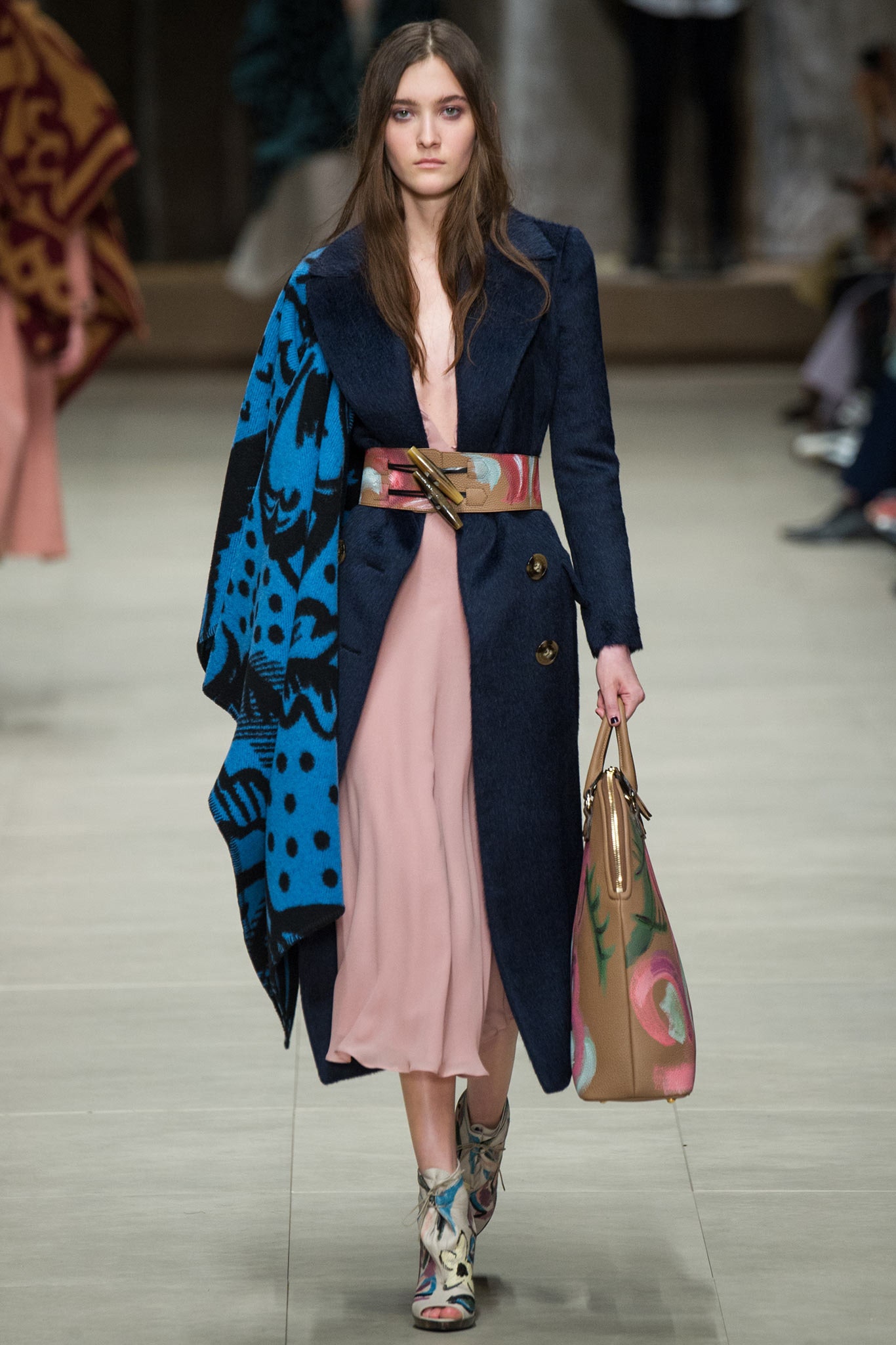 Burberry F/W 14 Look 185