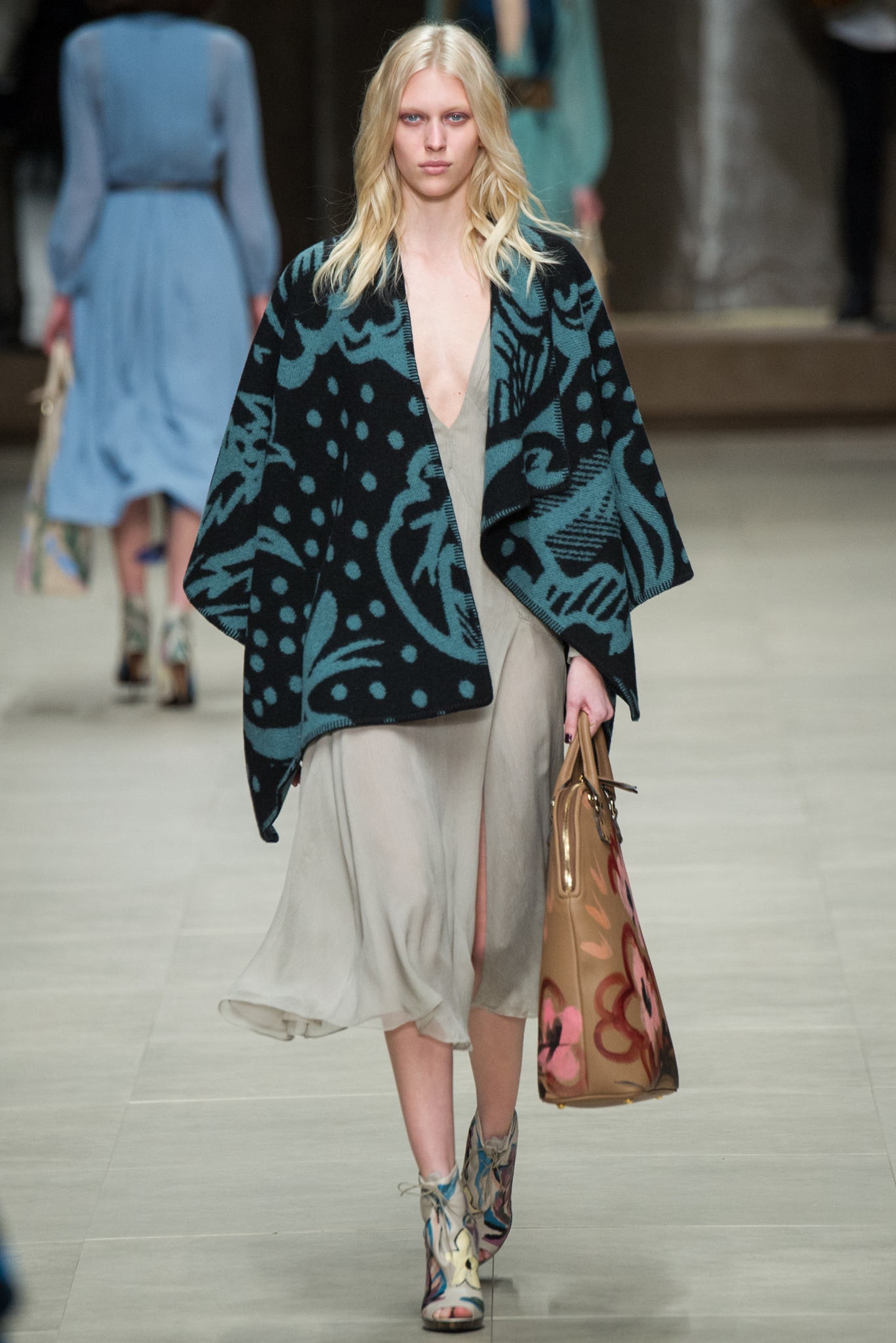 Burberry F/W 14 Look 190