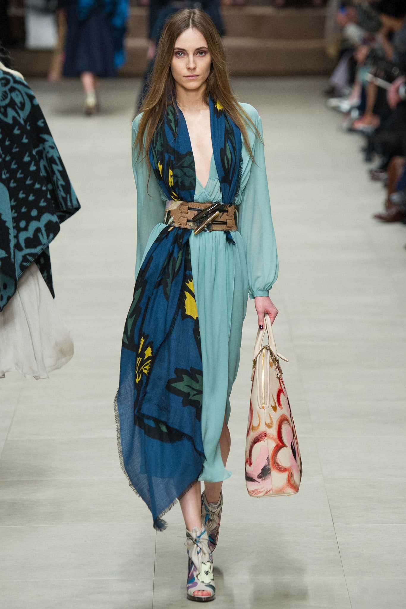 Burberry F/W 14 Look 197