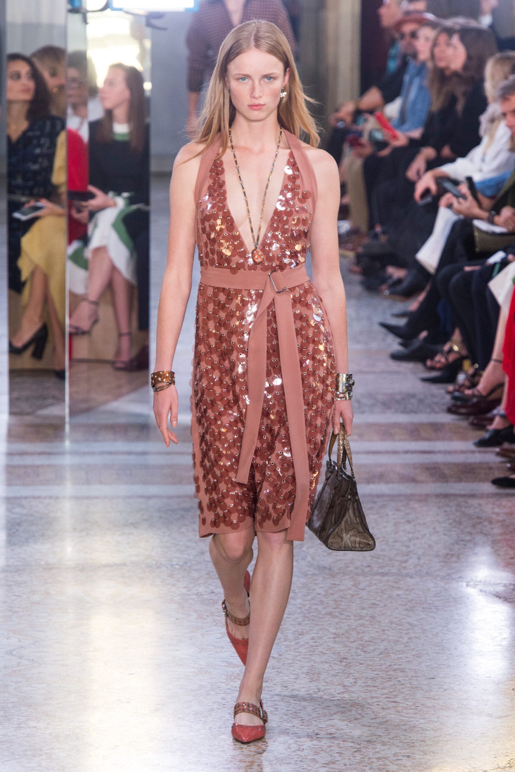 Bottega Veneta S/S 18 Look 595