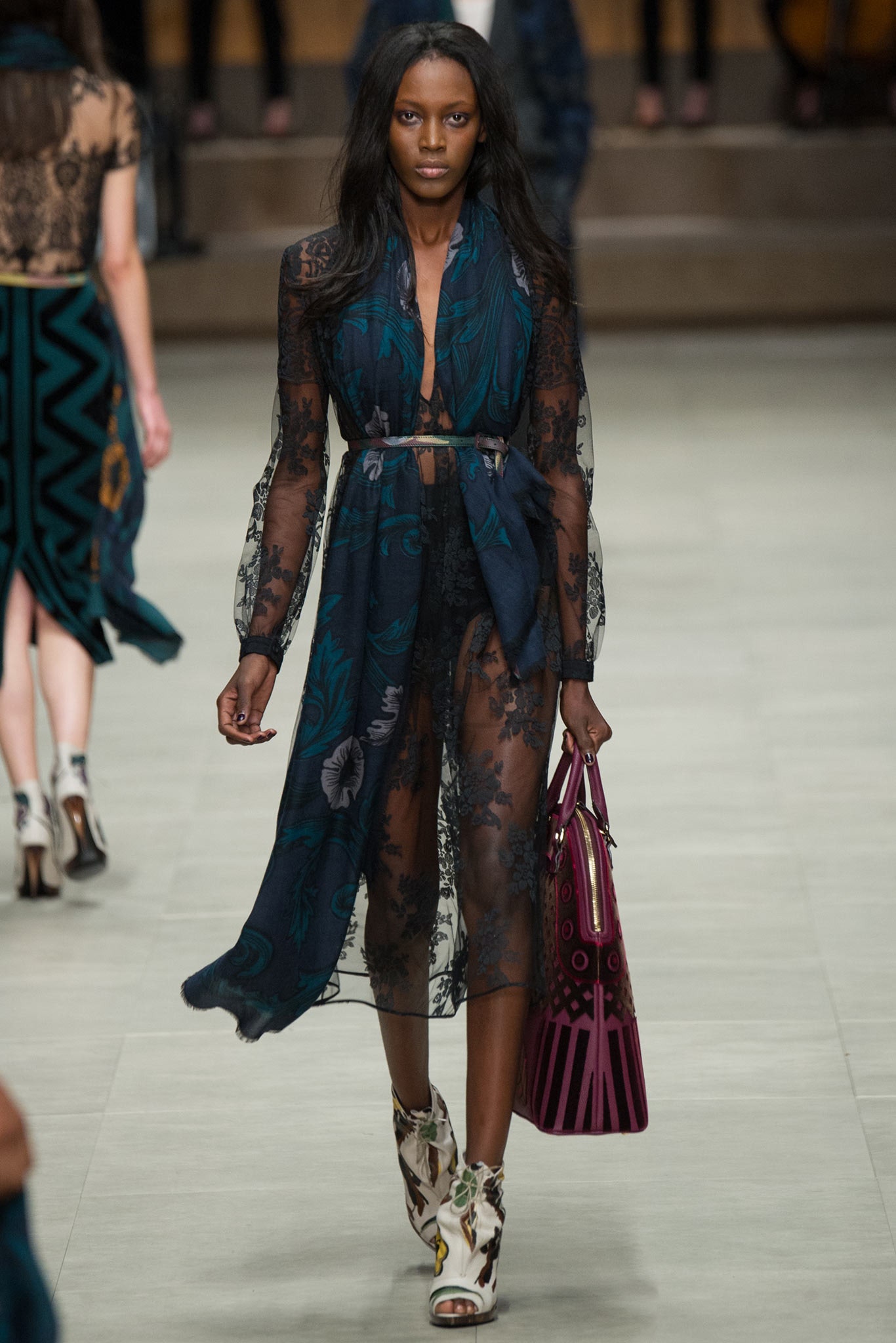 Burberry F/W 14 Look 258