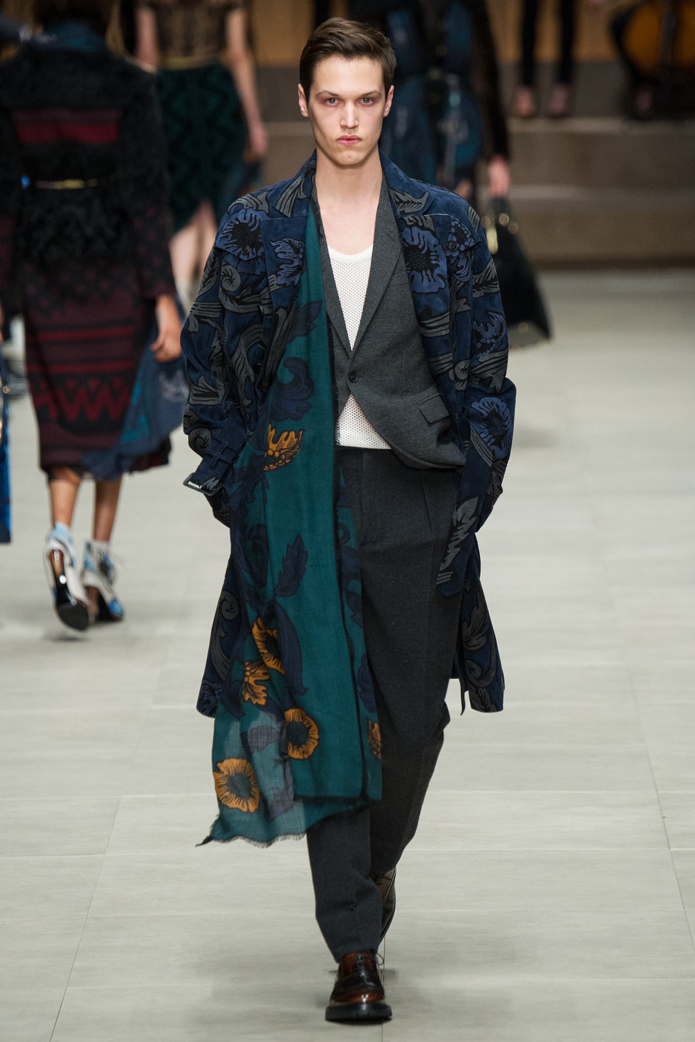 Burberry F/W 14 Look 262