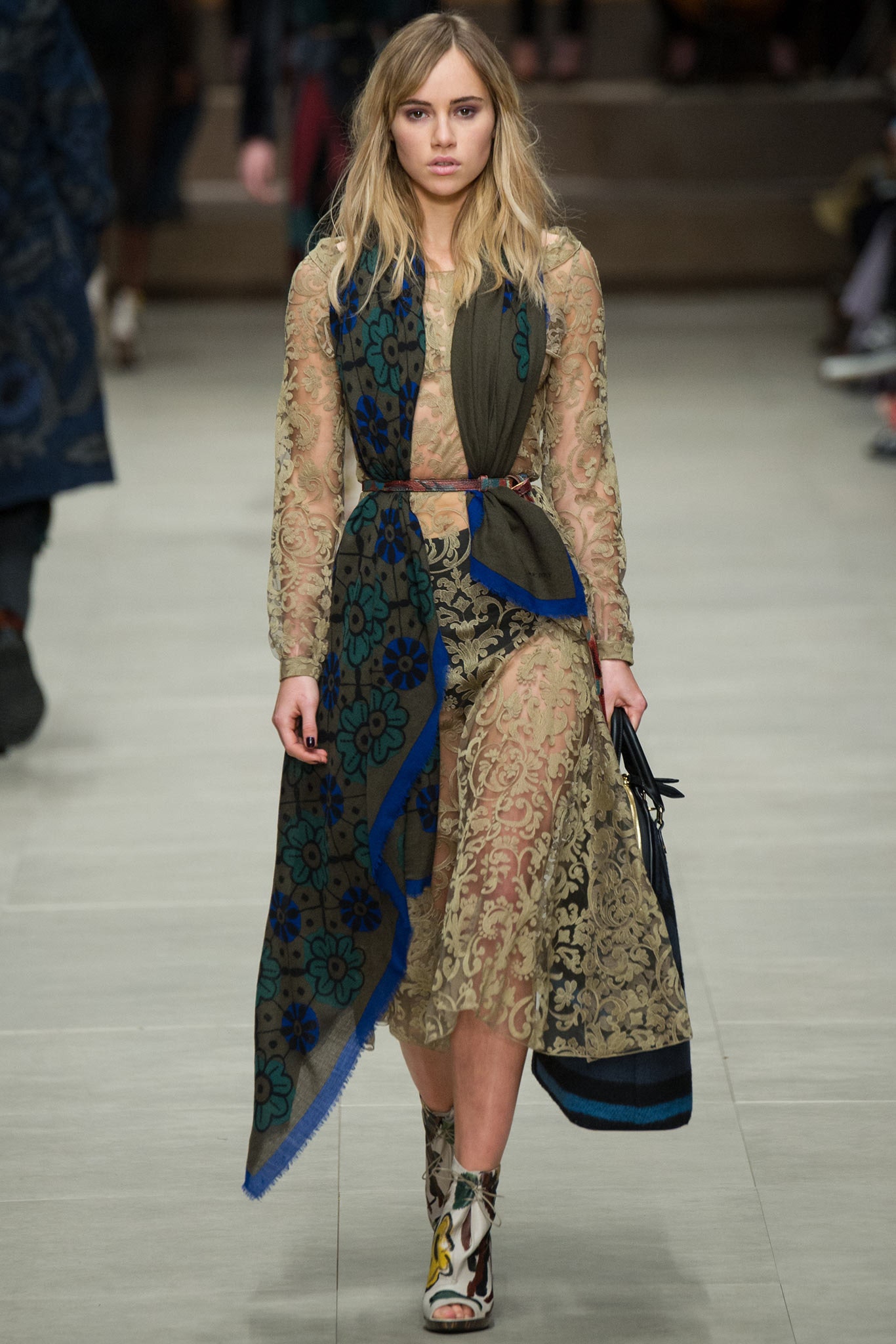Burberry F/W 14 Look 274