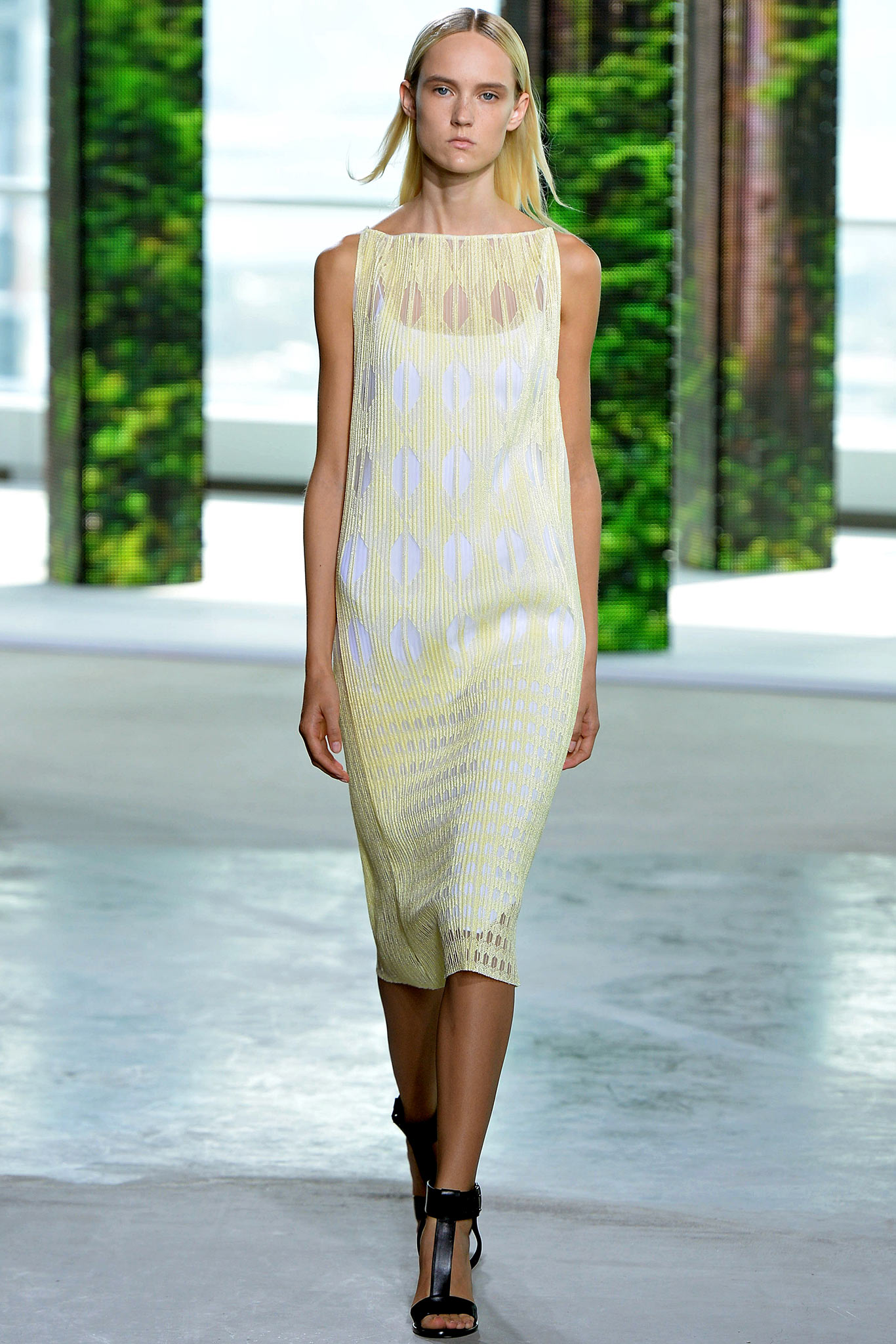 Boss S/S 15 Look 56