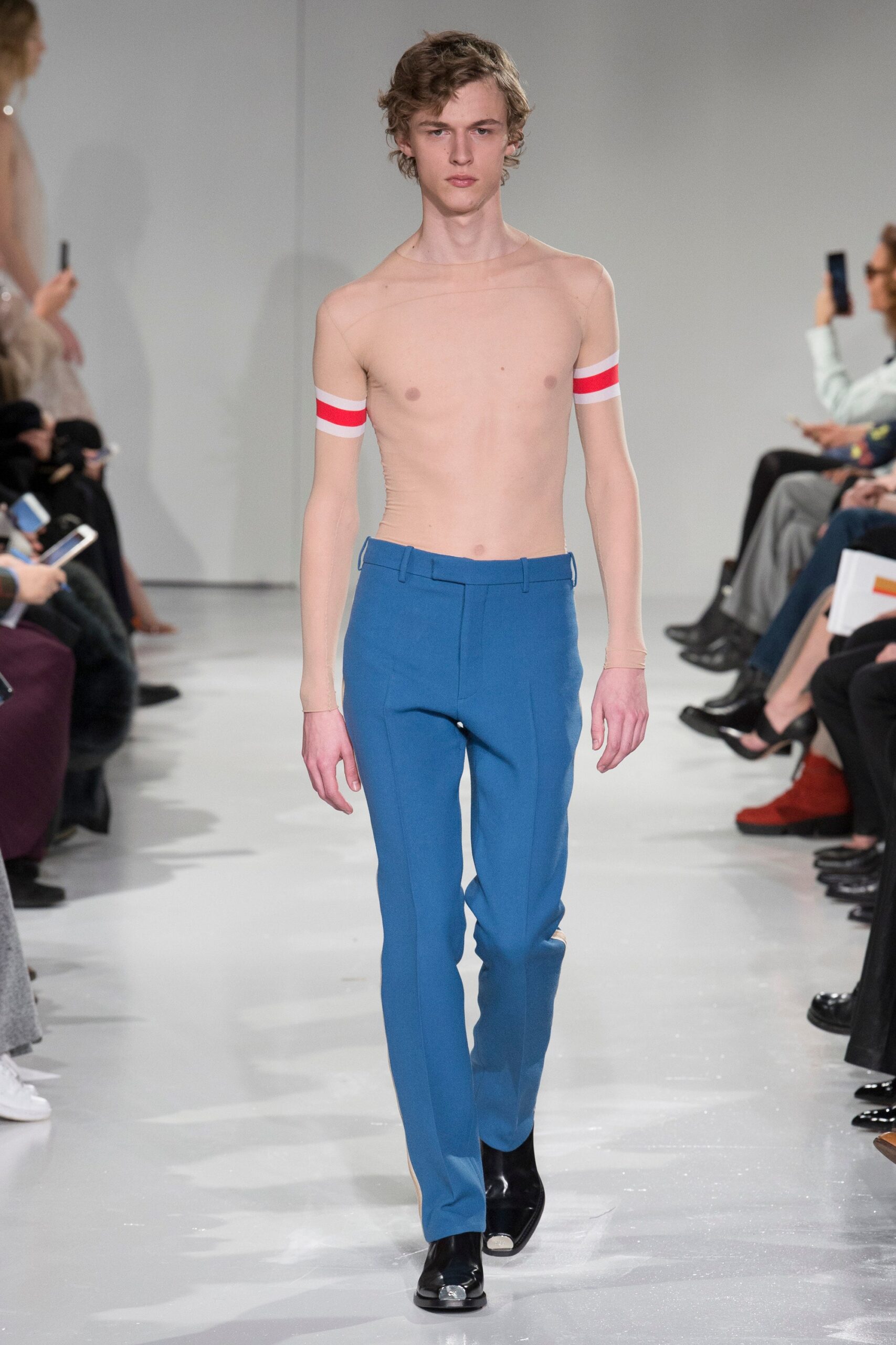 CALVIN KLEIN 205W39NYC F/W 17 Menswear Look 24